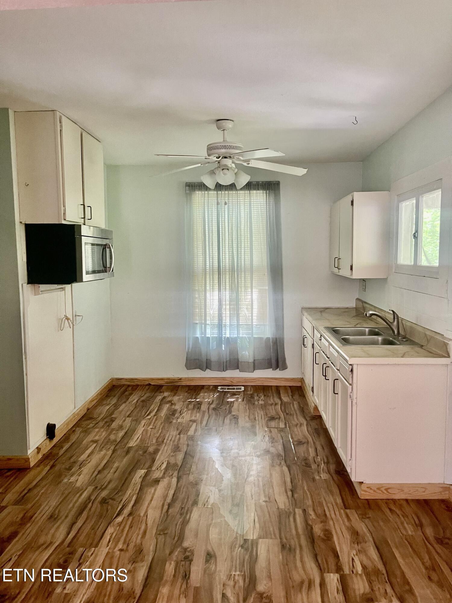 1118 Georgia Avenue Athens TN 37303