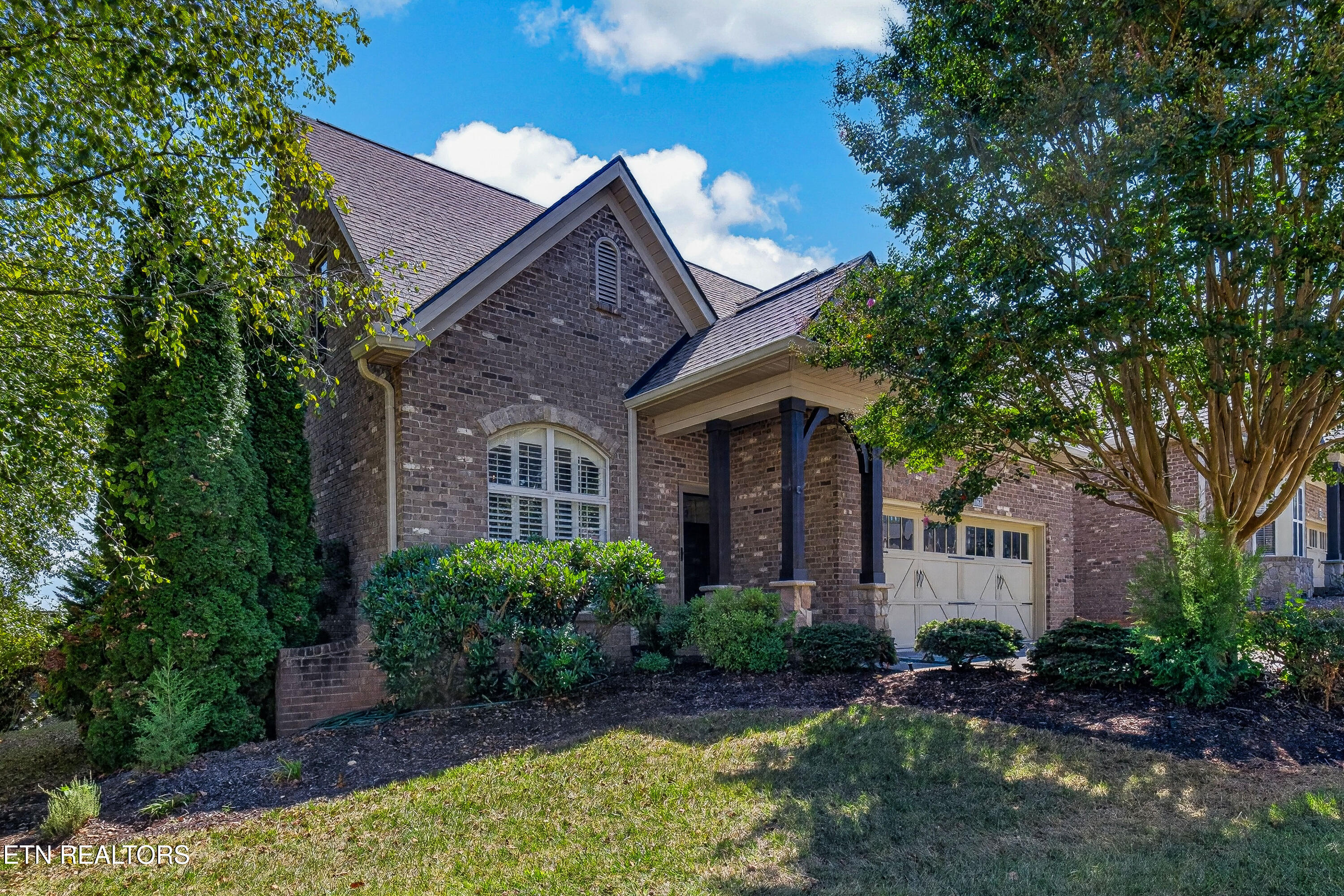 1163 Bishops View Lane Knoxville TN 37932