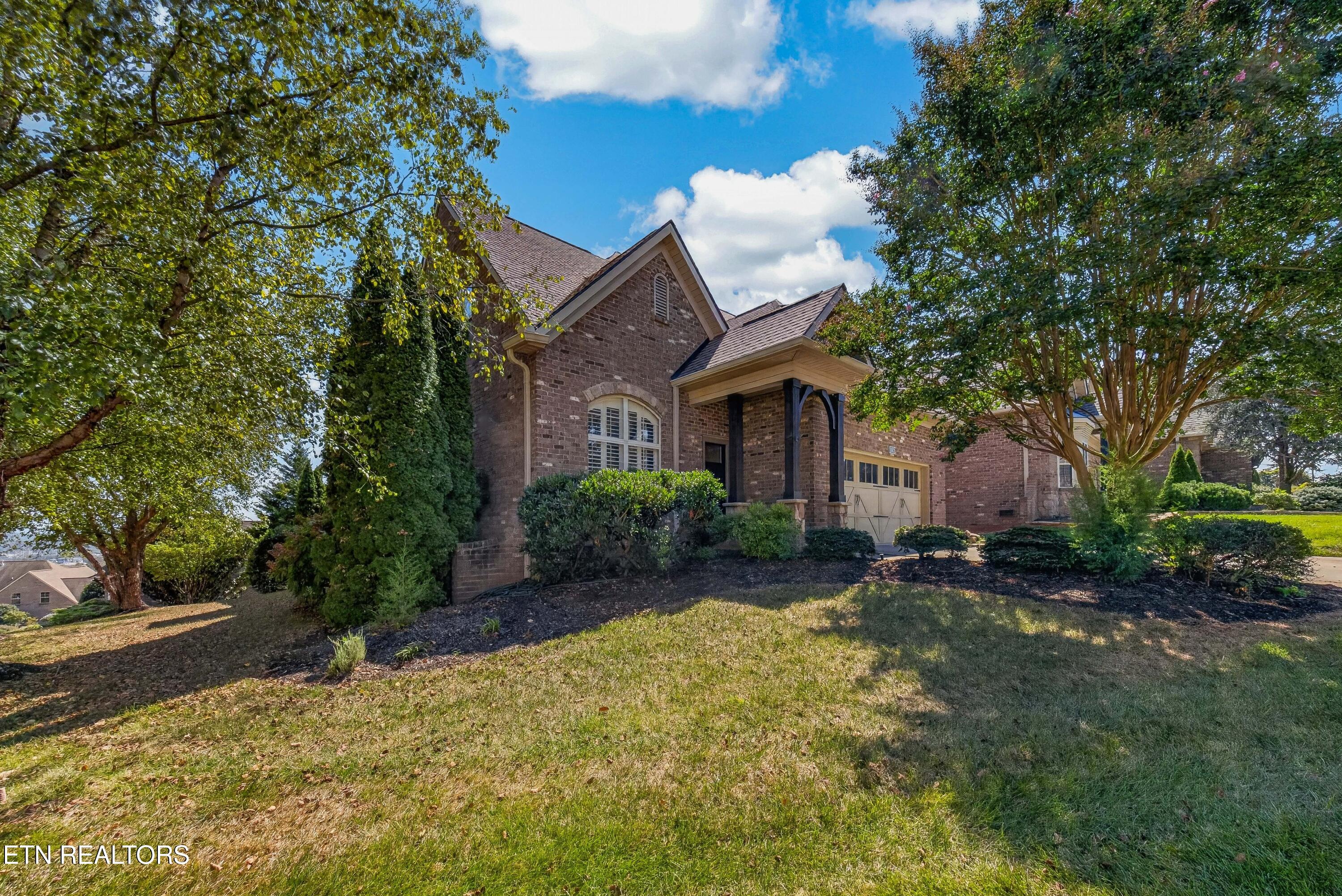1163 Bishops View Lane Knoxville TN 37932