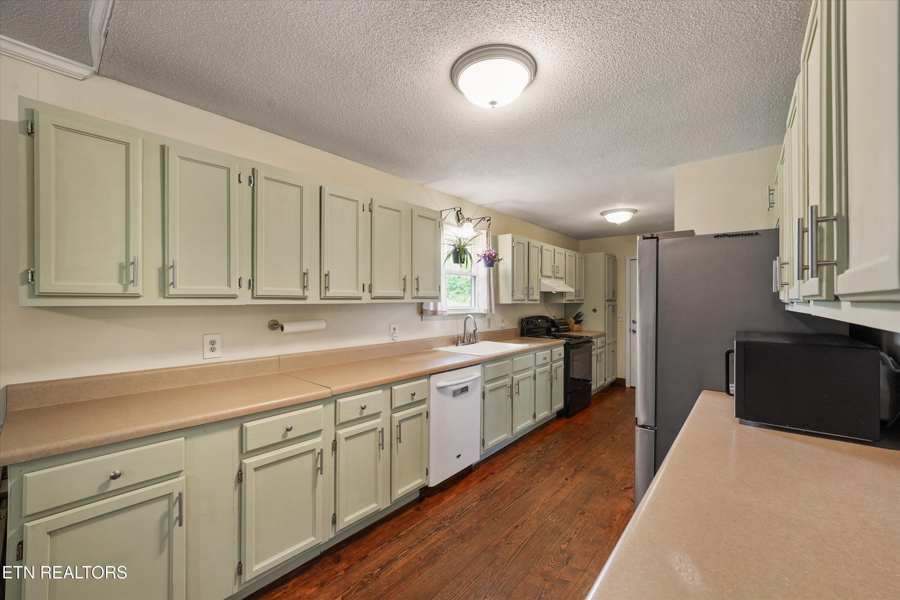 603 Lees Chapel Road Sweetwater TN 37874