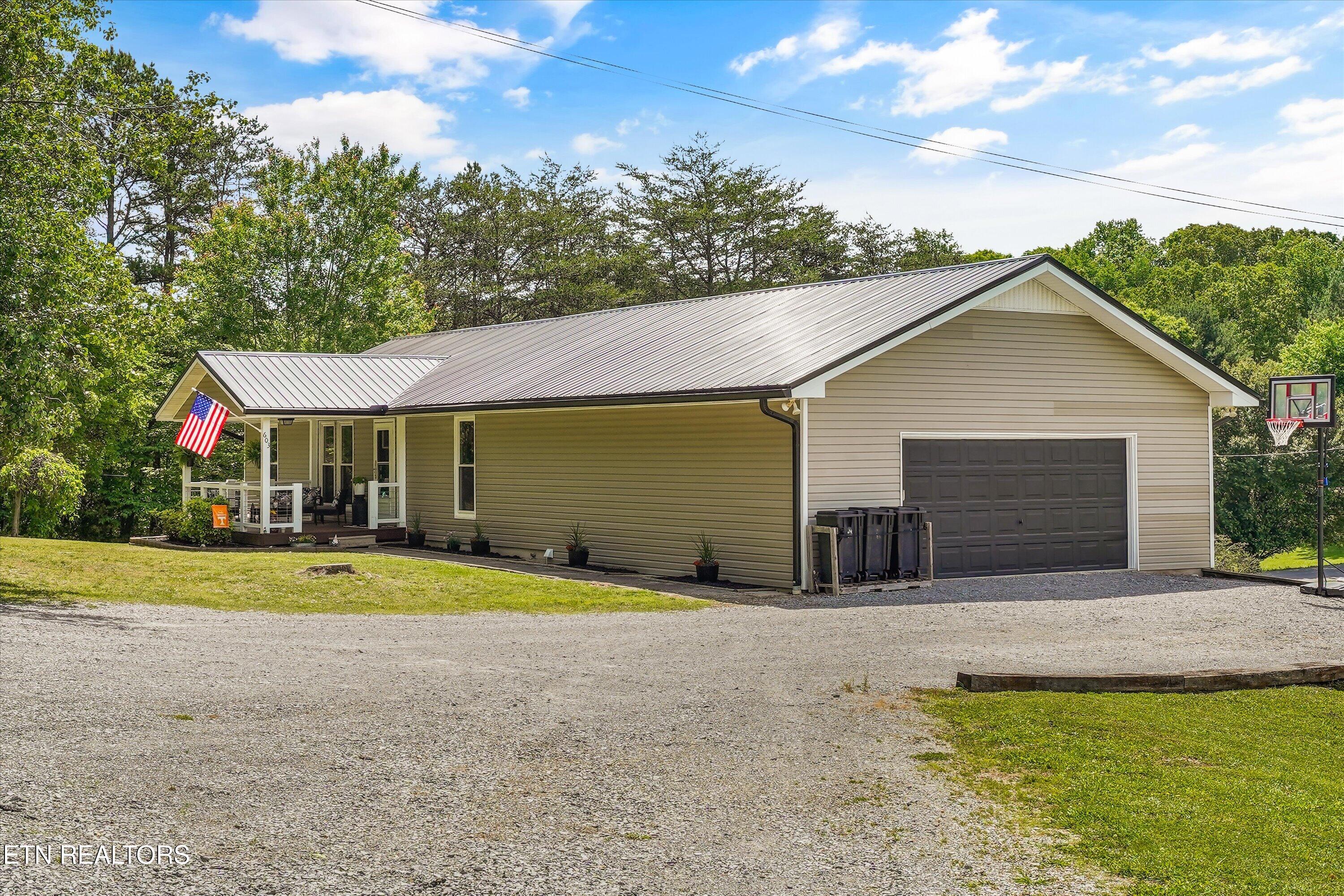 603 Lees Chapel Road Sweetwater TN 37874