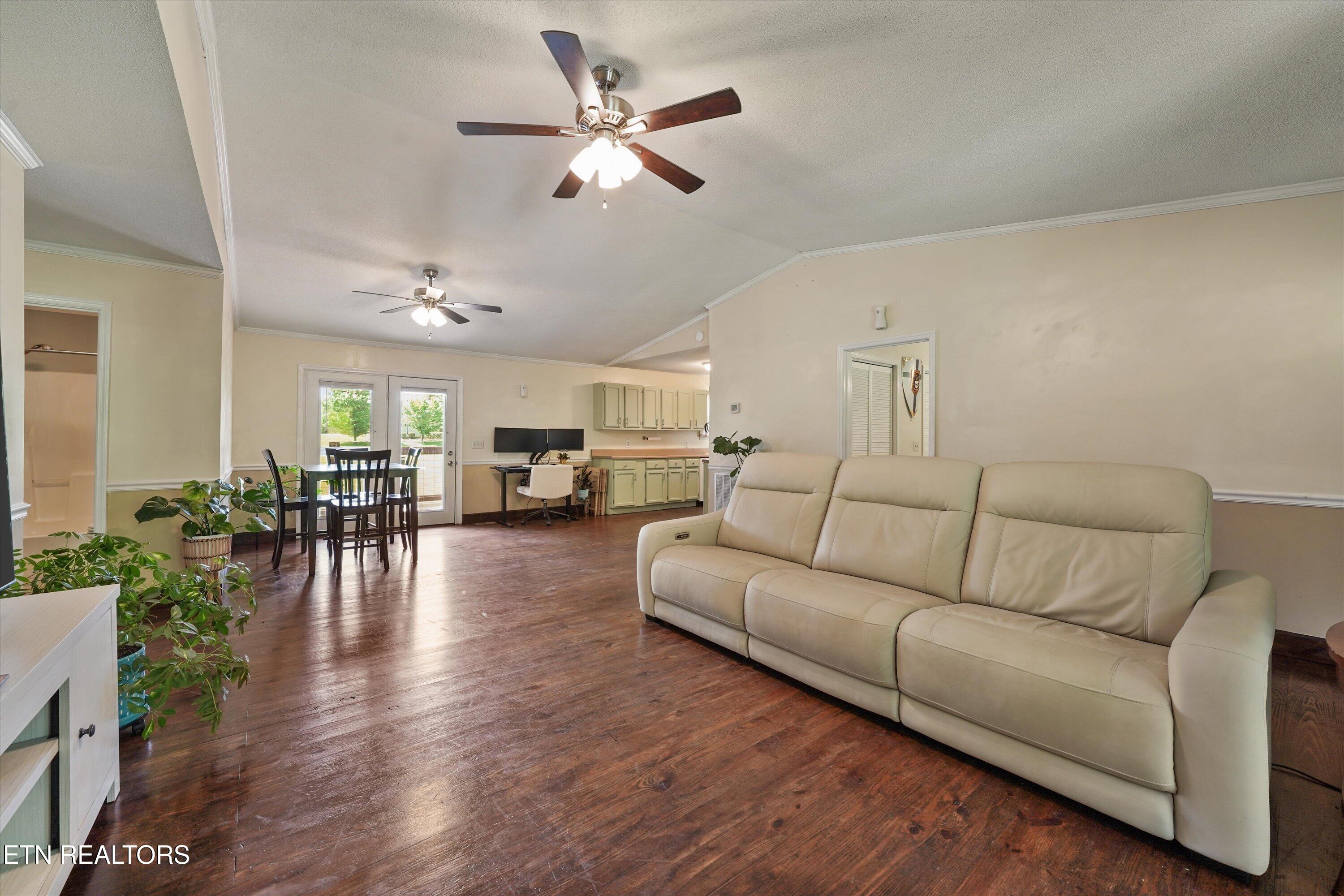 603 Lees Chapel Road Sweetwater TN 37874