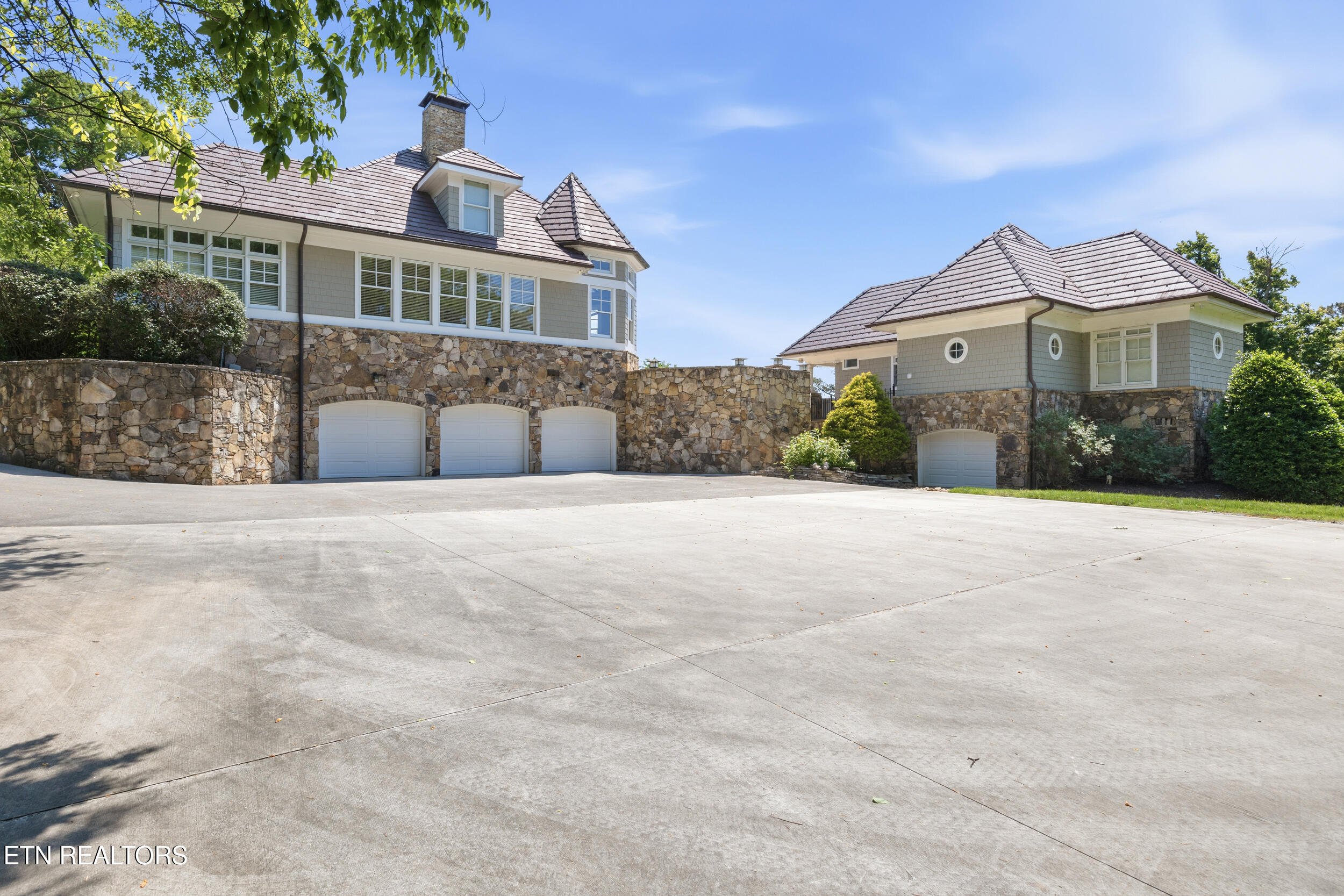 1304 Copperstone Lane Knoxville TN 37922