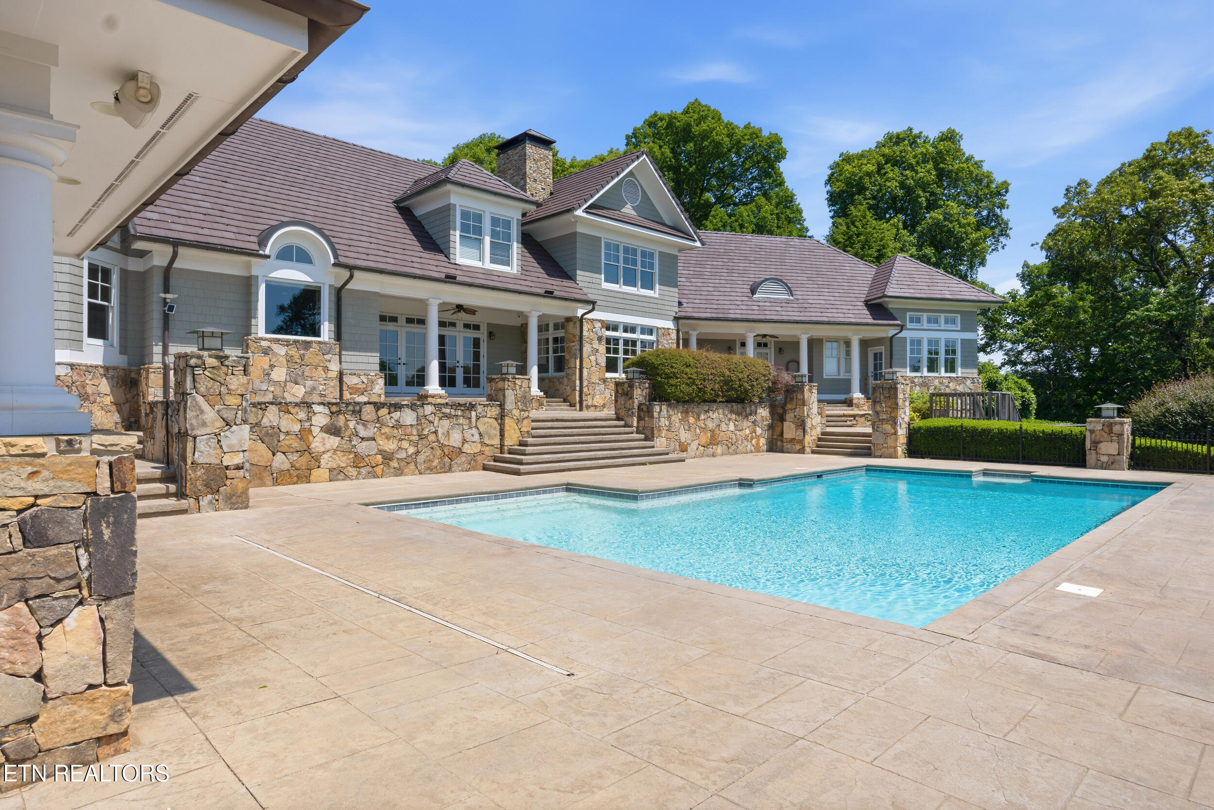 1304 Copperstone Lane Knoxville TN 37922