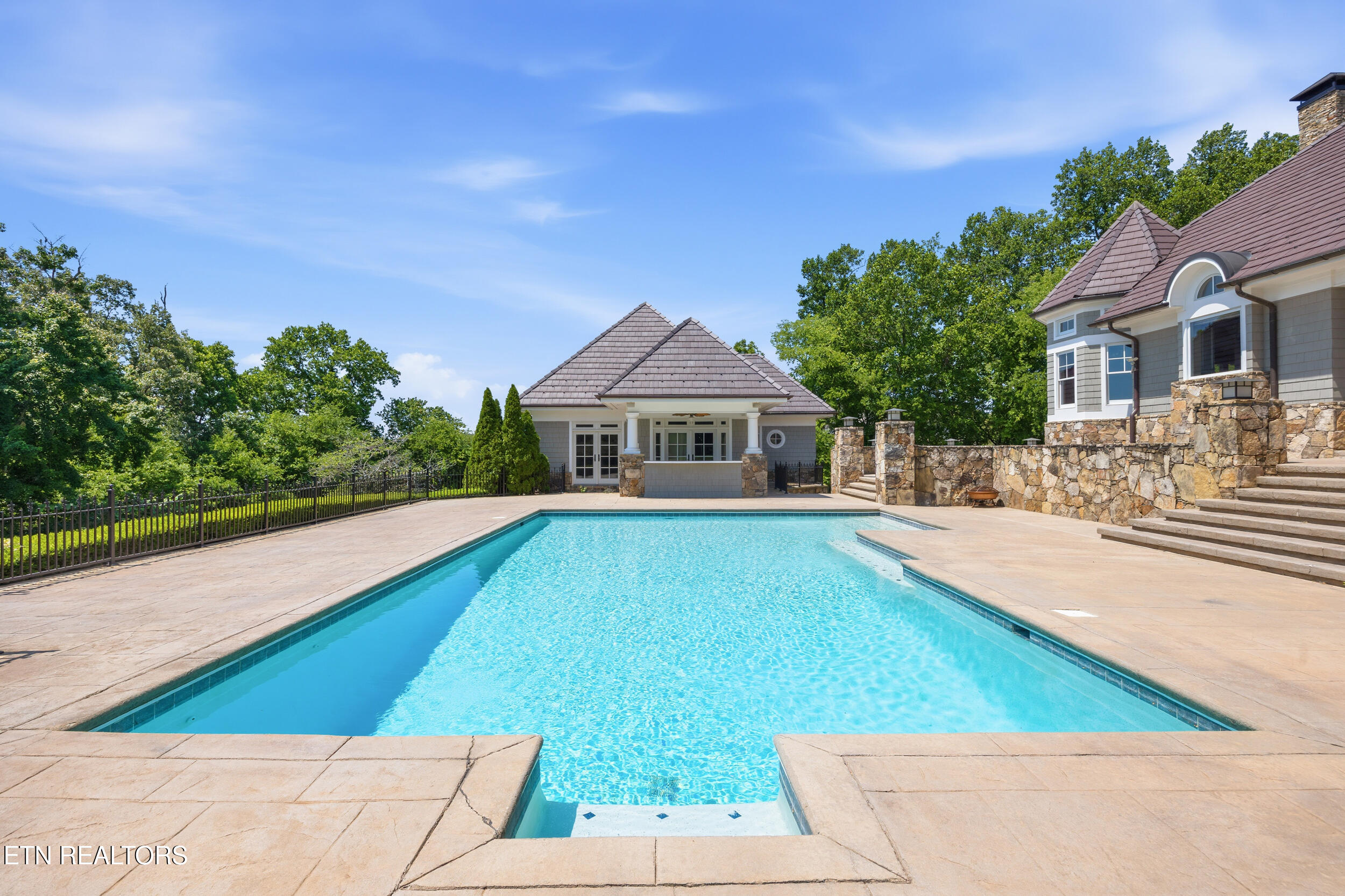 1304 Copperstone Lane Knoxville TN 37922