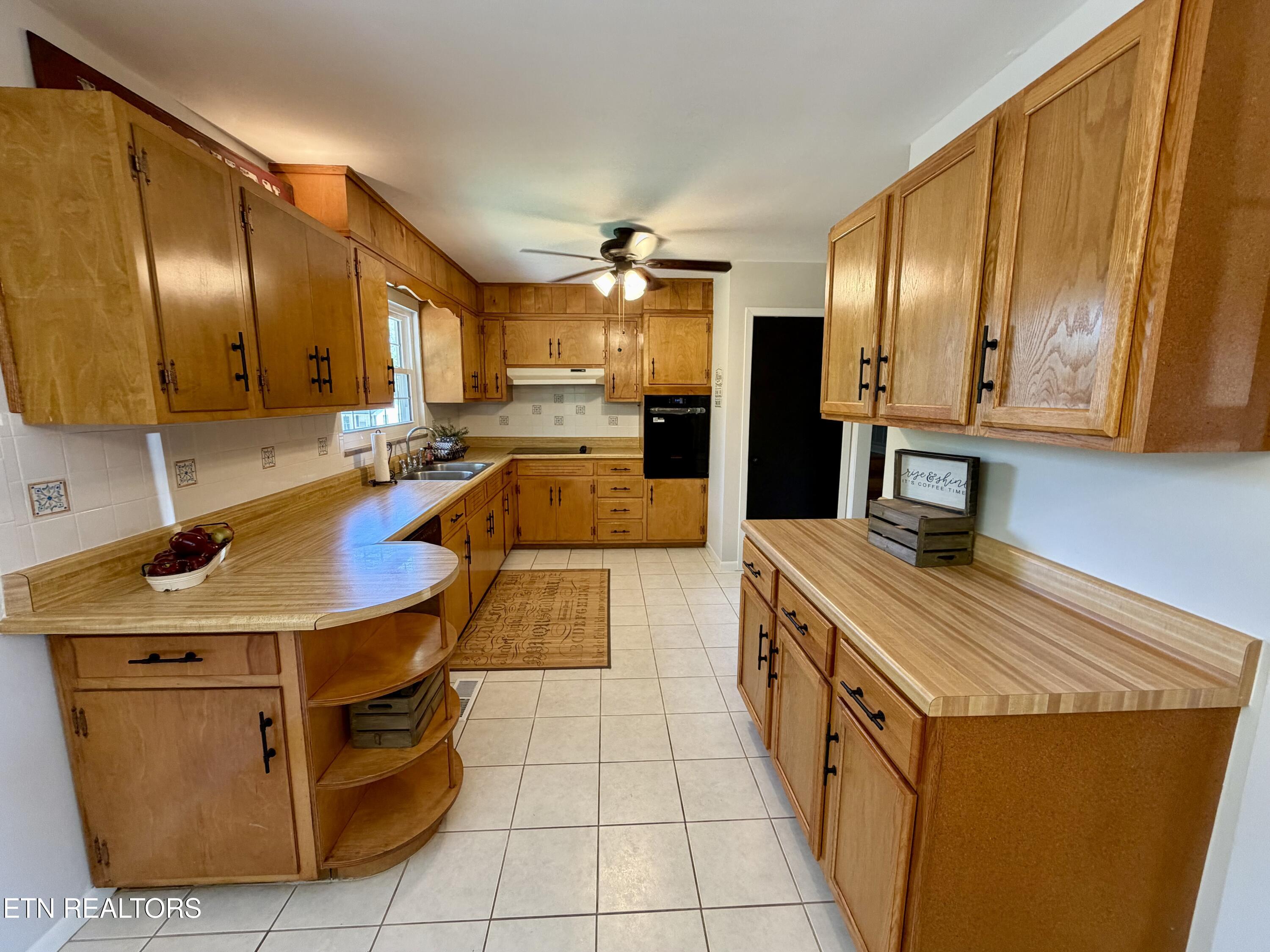 1427 Creekwood Drive Knoxville TN 37918