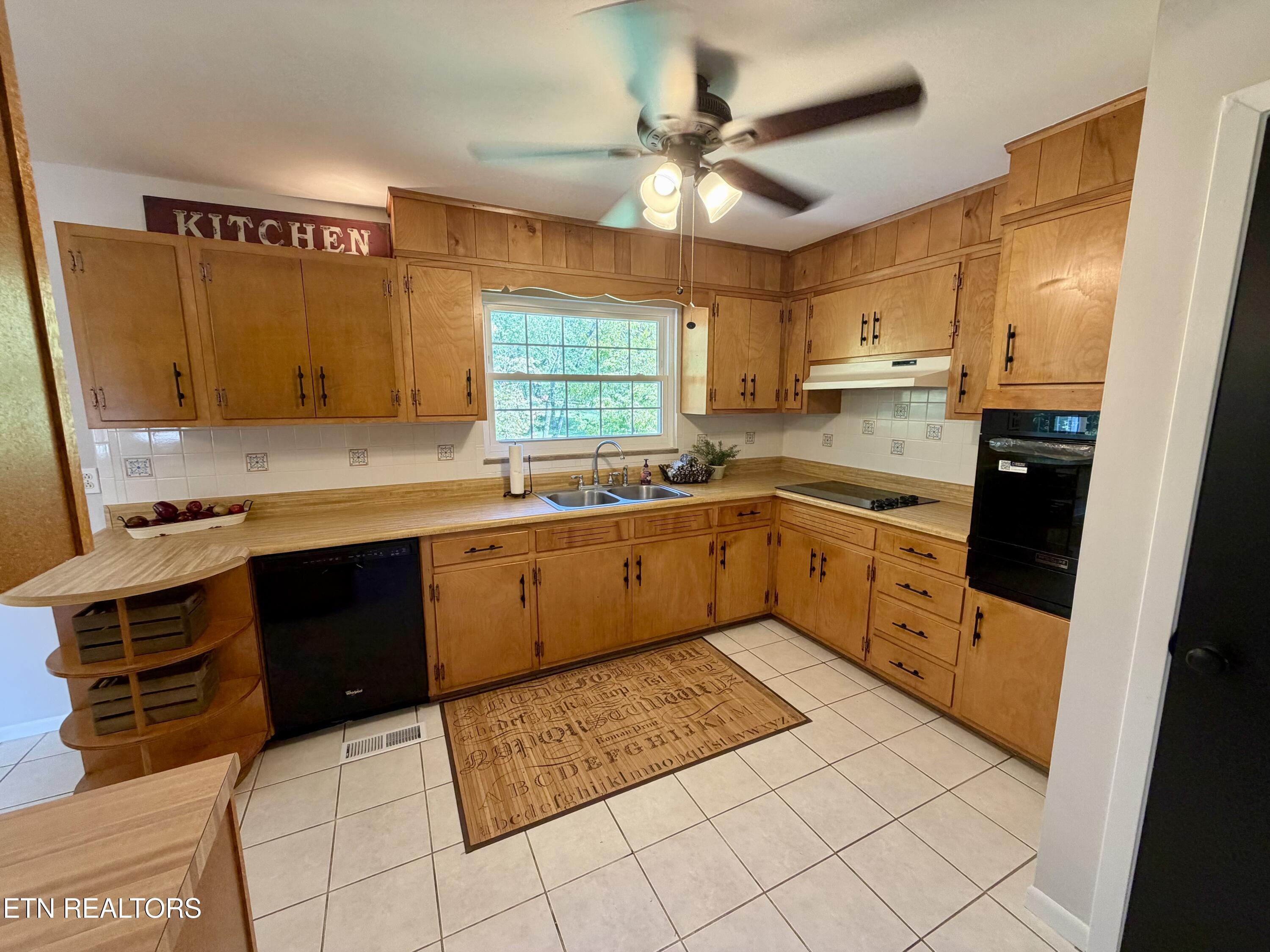 1427 Creekwood Drive Knoxville TN 37918