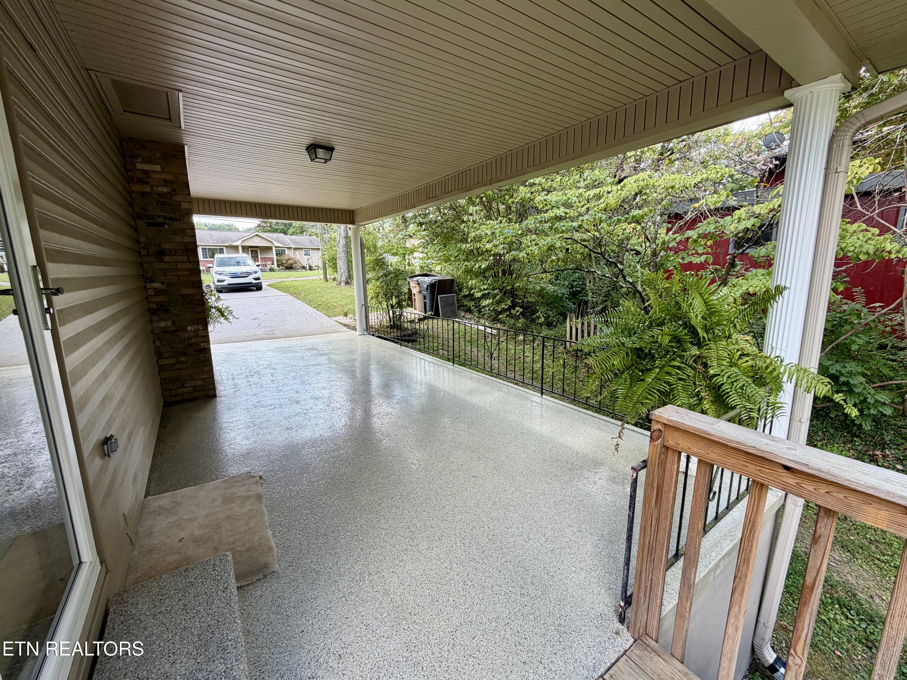 1427 Creekwood Drive Knoxville TN 37918