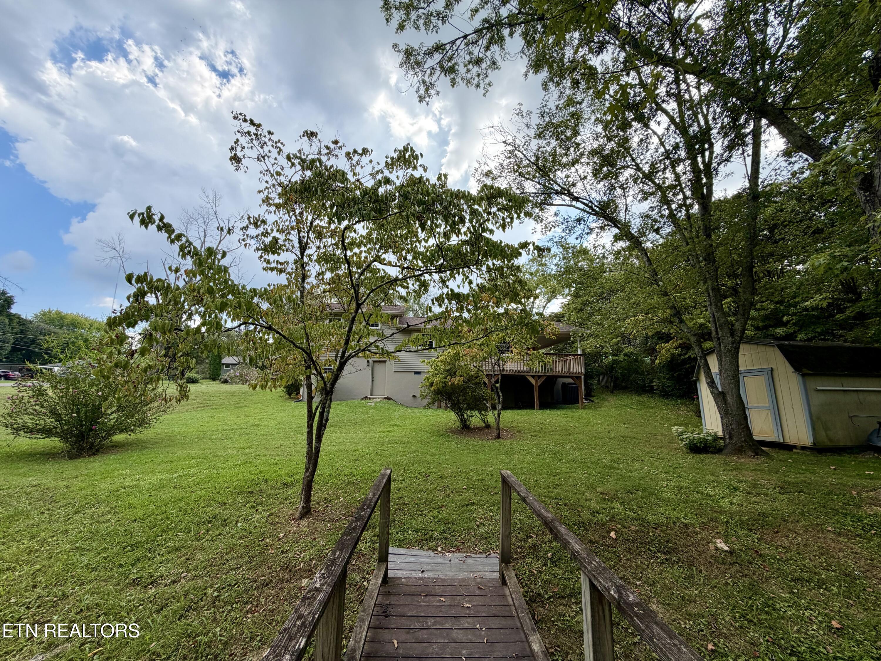 1427 Creekwood Drive Knoxville TN 37918