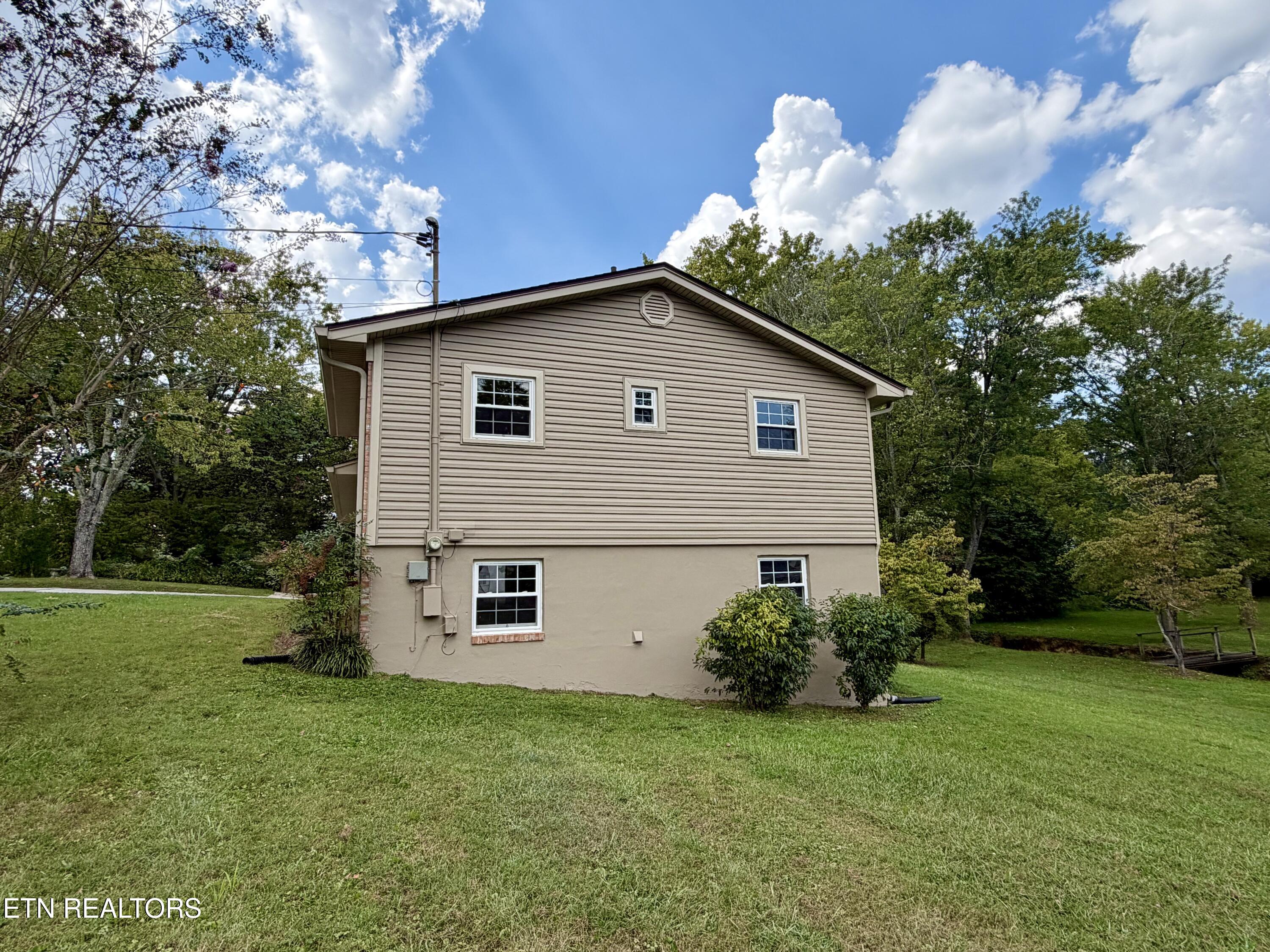 1427 Creekwood Drive Knoxville TN 37918