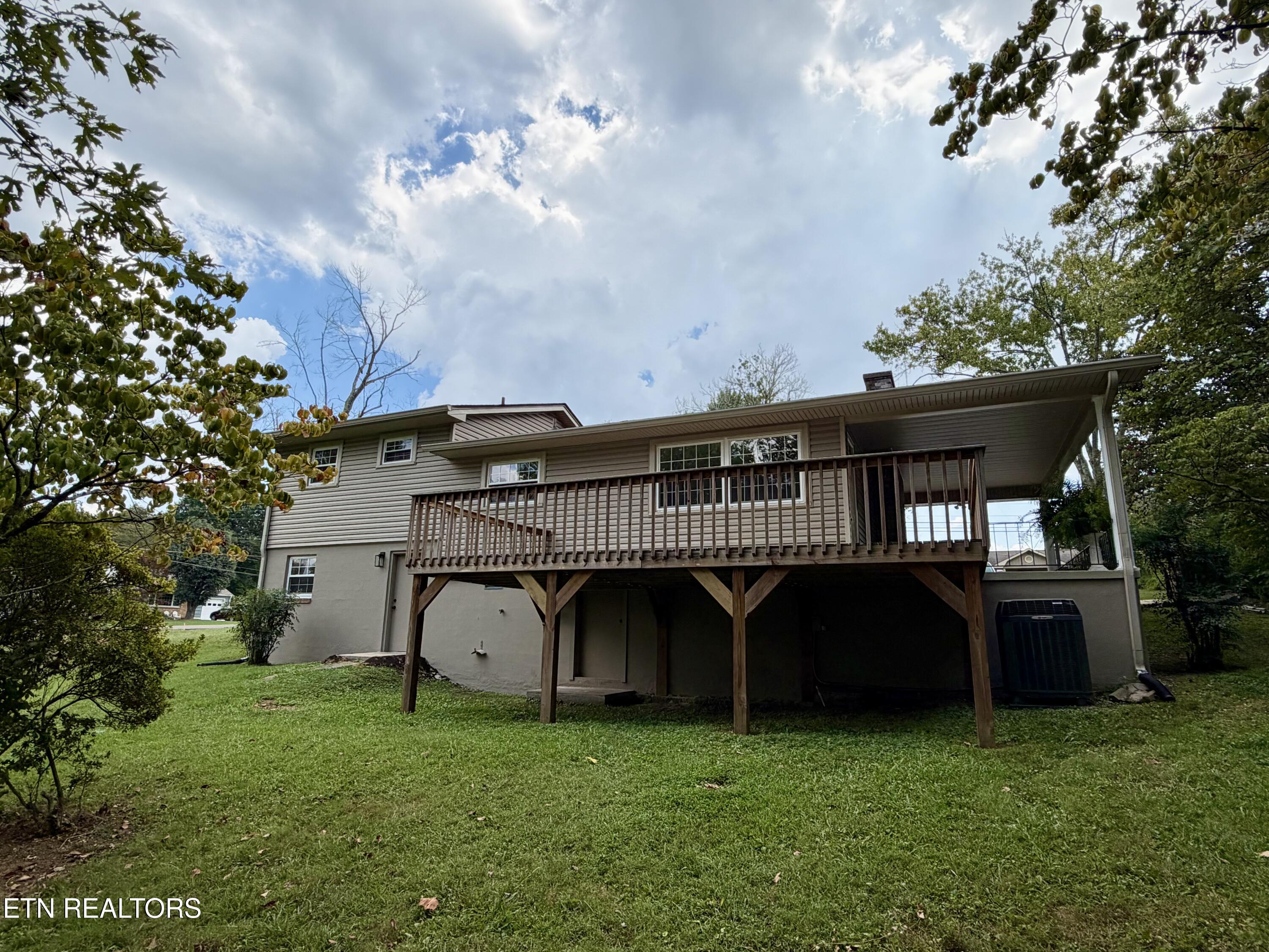 1427 Creekwood Drive Knoxville TN 37918