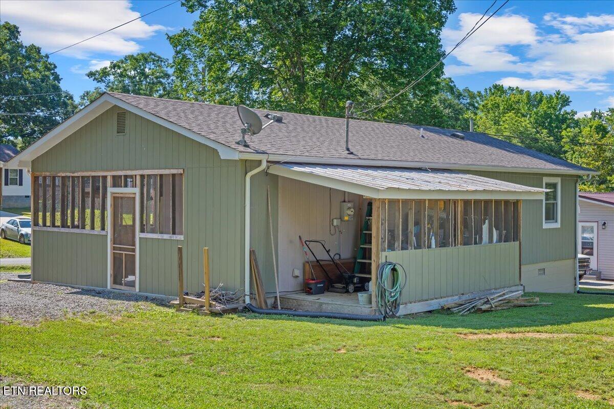 316 N Iowa Avenue Etowah TN 37331