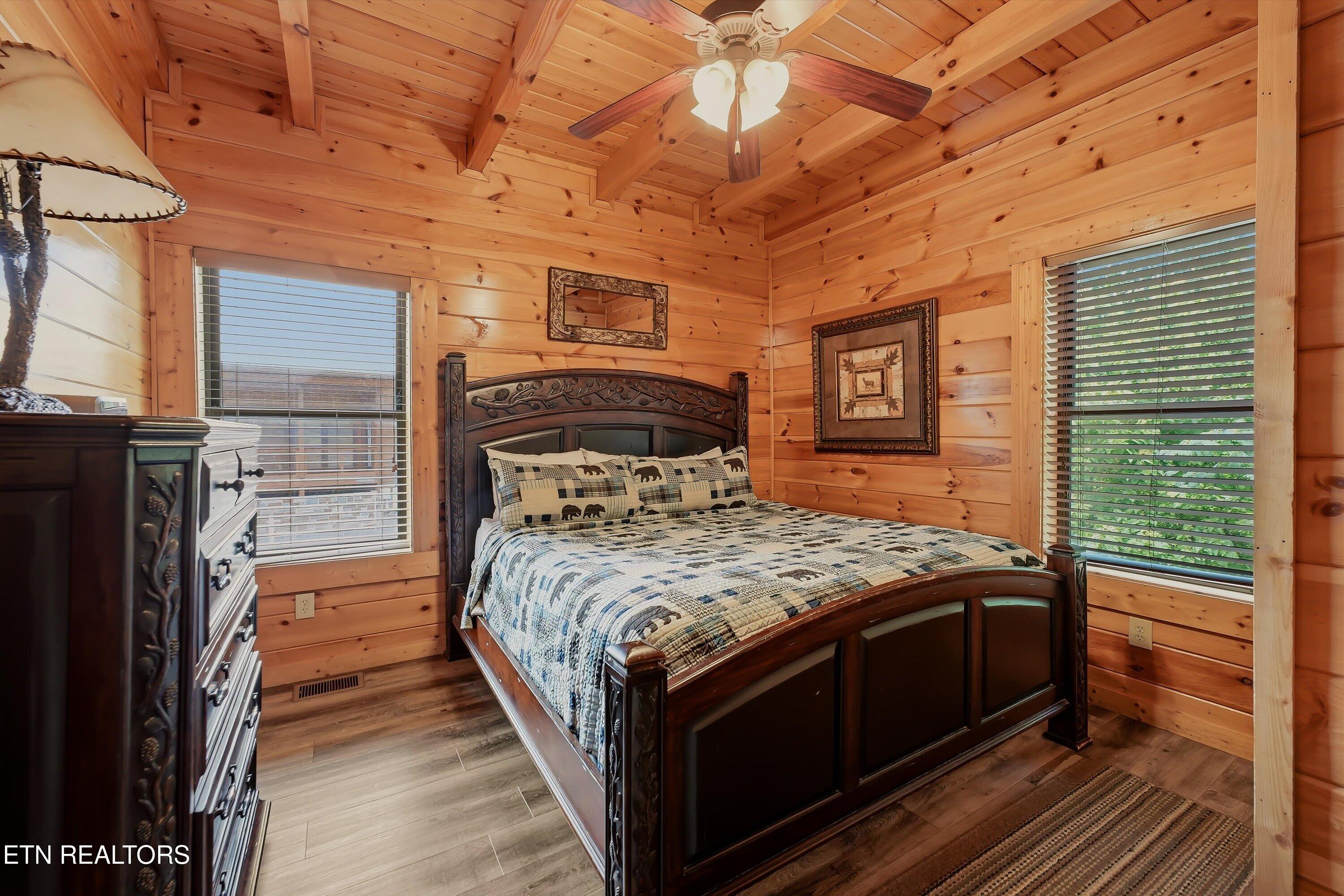 1742 Elk Springs Way Gatlinburg TN 37738