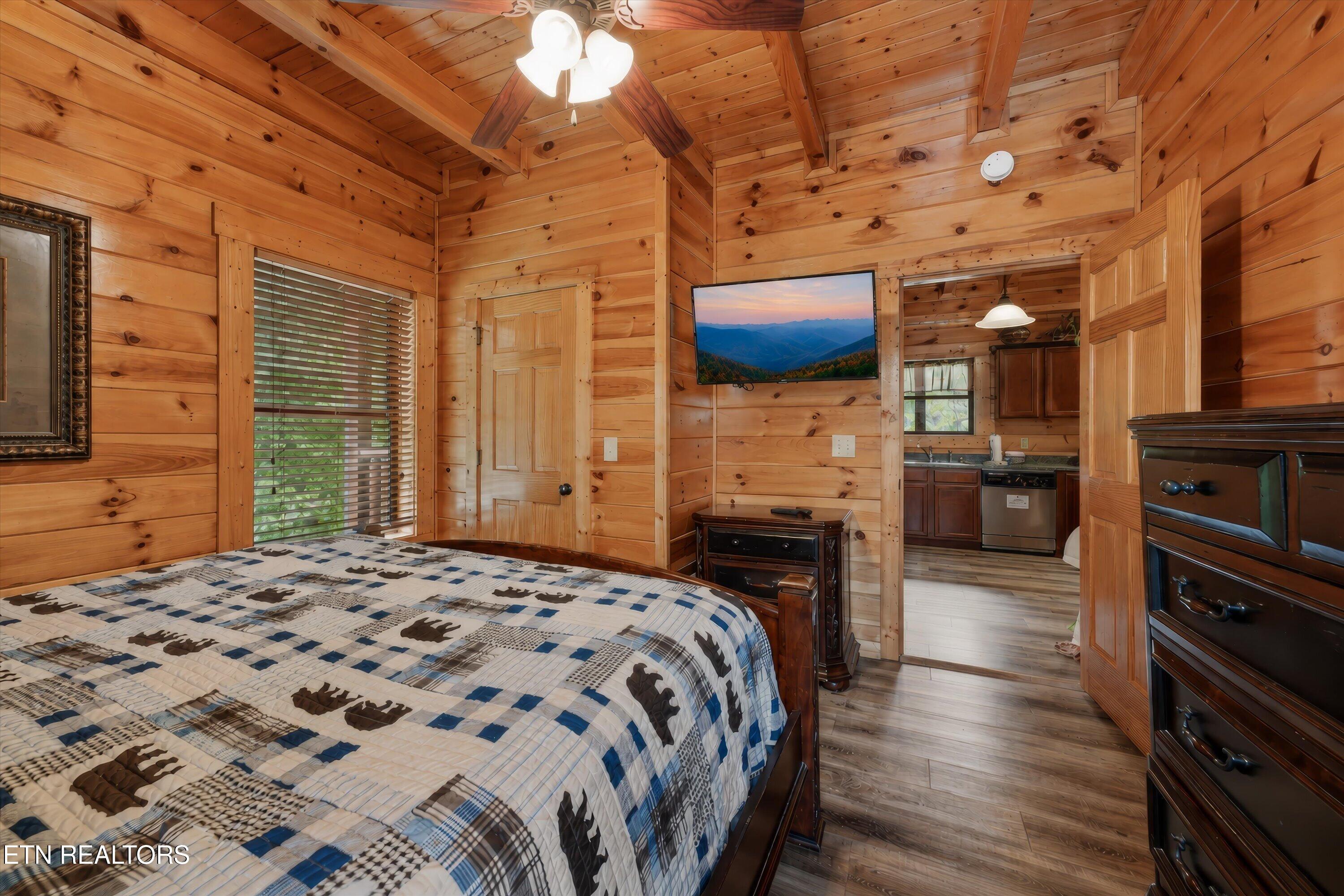 1742 Elk Springs Way Gatlinburg TN 37738