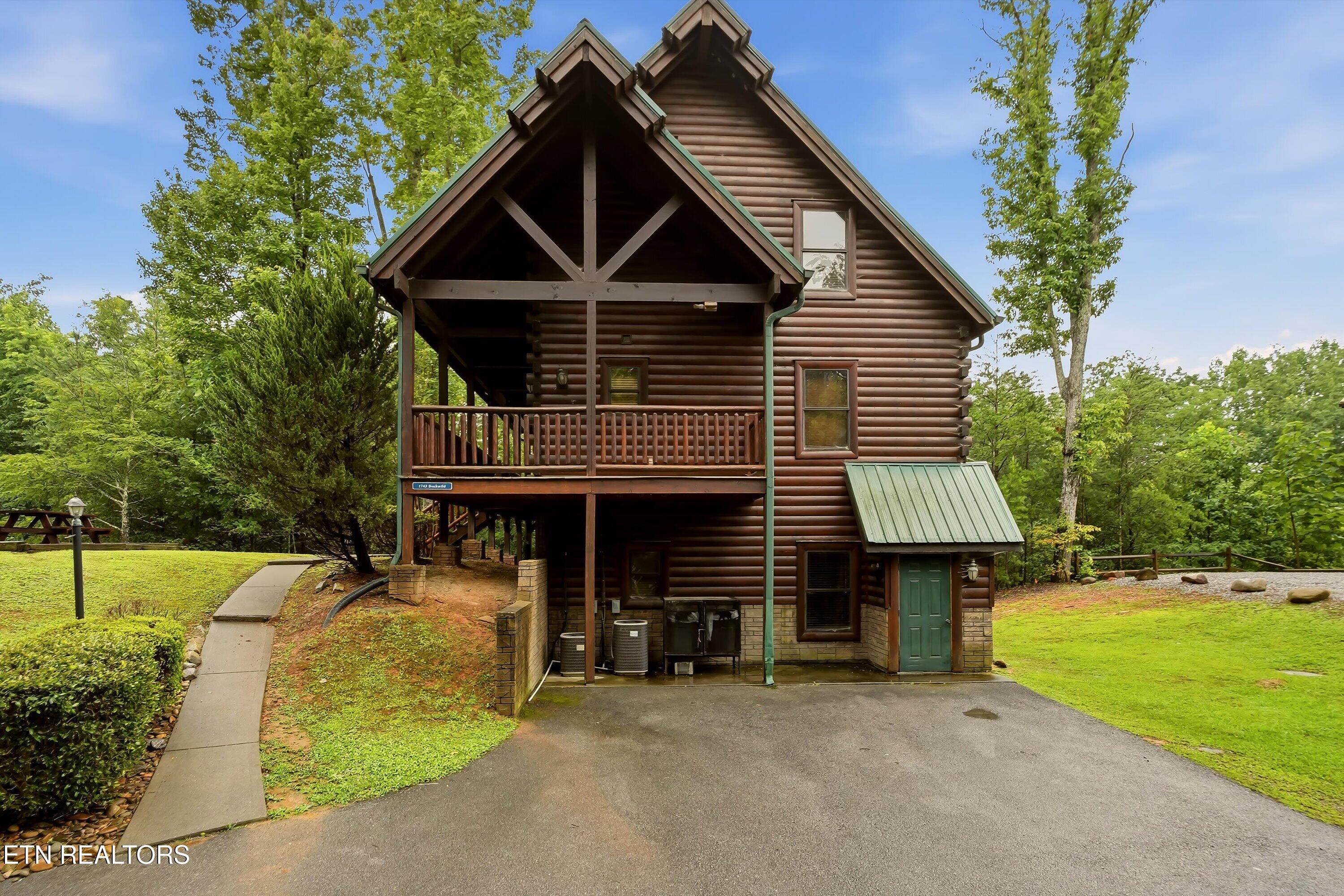 1742 Elk Springs Way Gatlinburg TN 37738