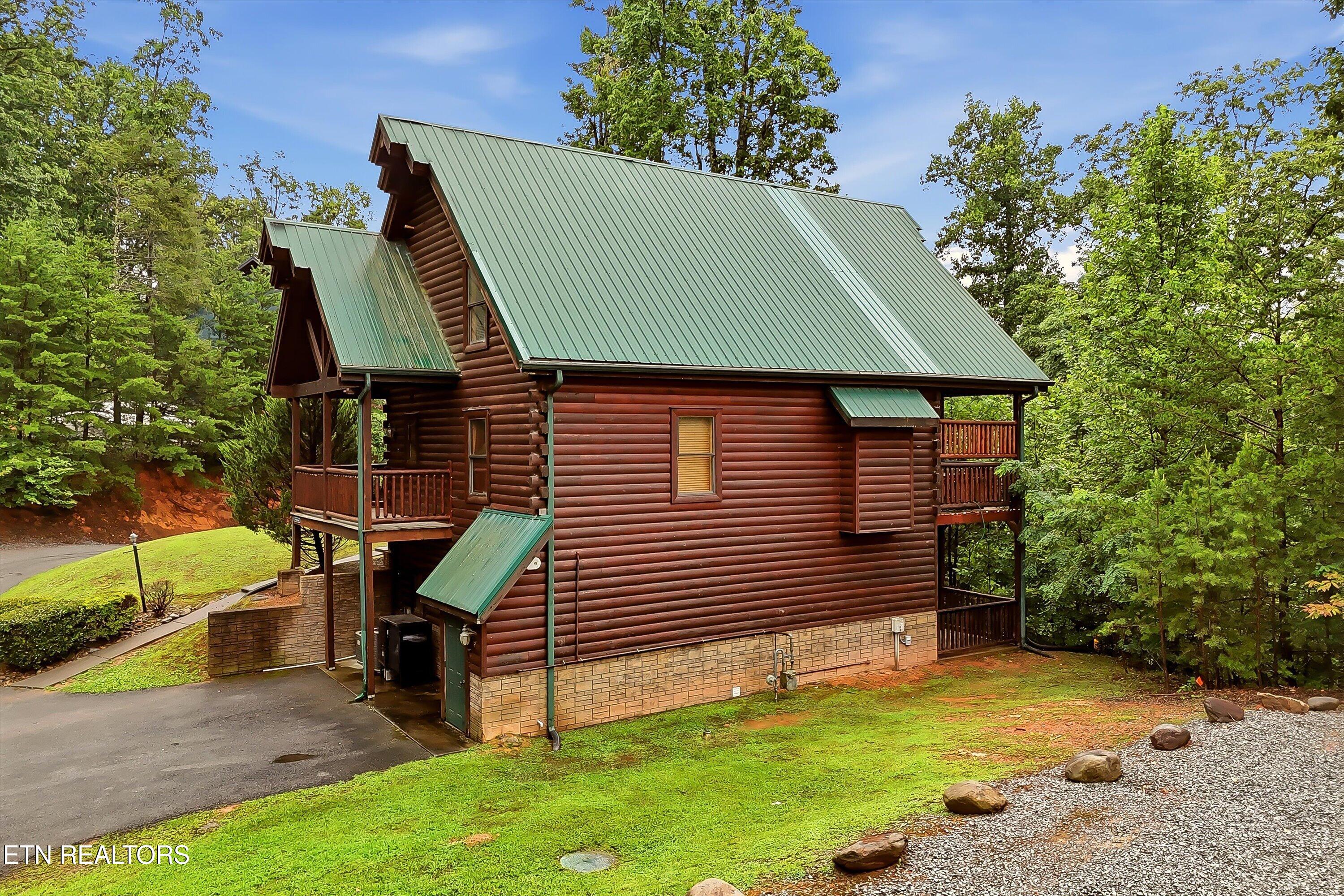 1742 Elk Springs Way Gatlinburg TN 37738
