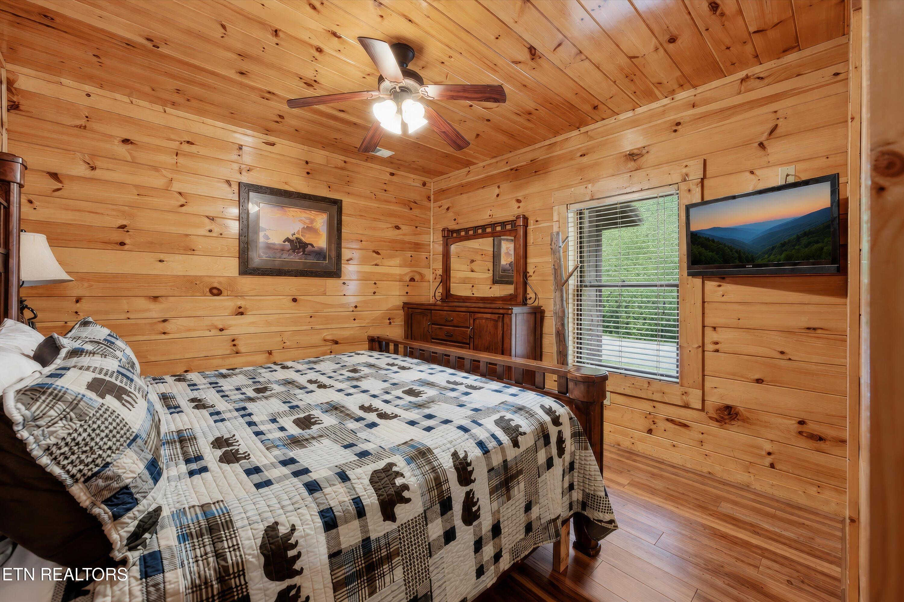 1742 Elk Springs Way Gatlinburg TN 37738