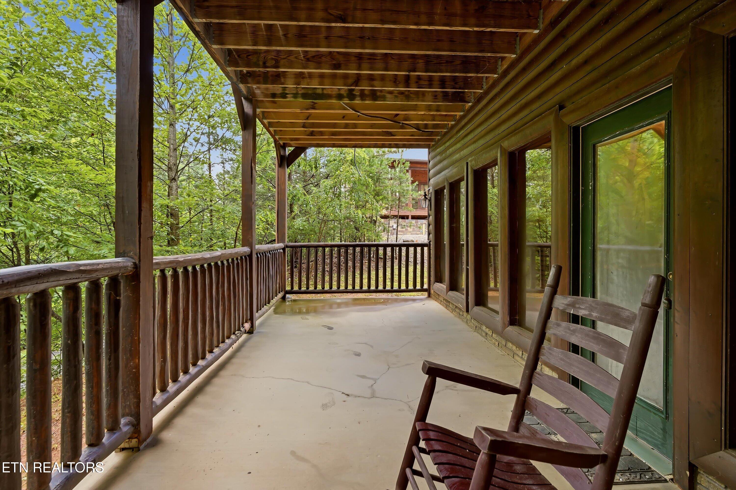 1742 Elk Springs Way Gatlinburg TN 37738