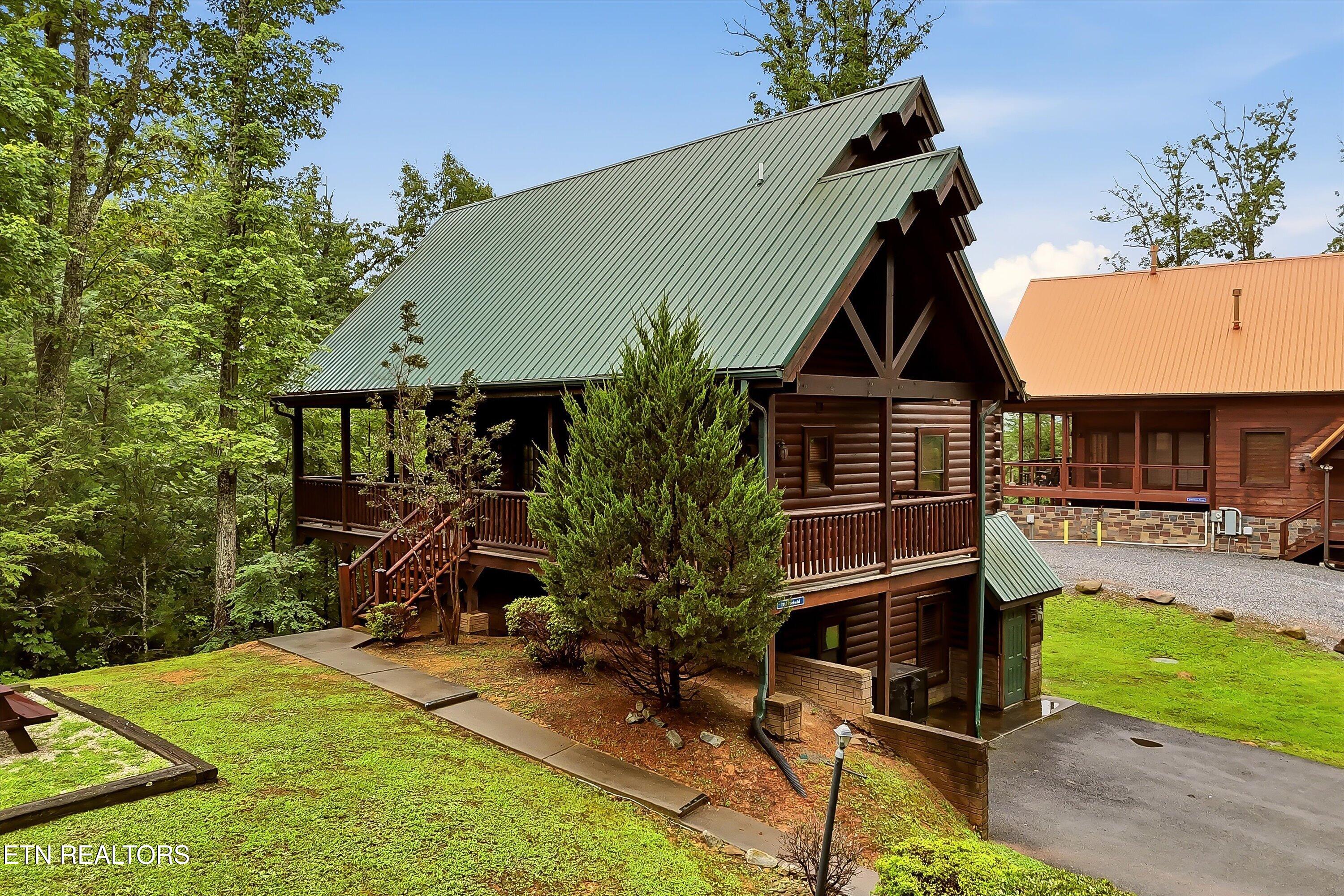 1742 Elk Springs Way Gatlinburg TN 37738