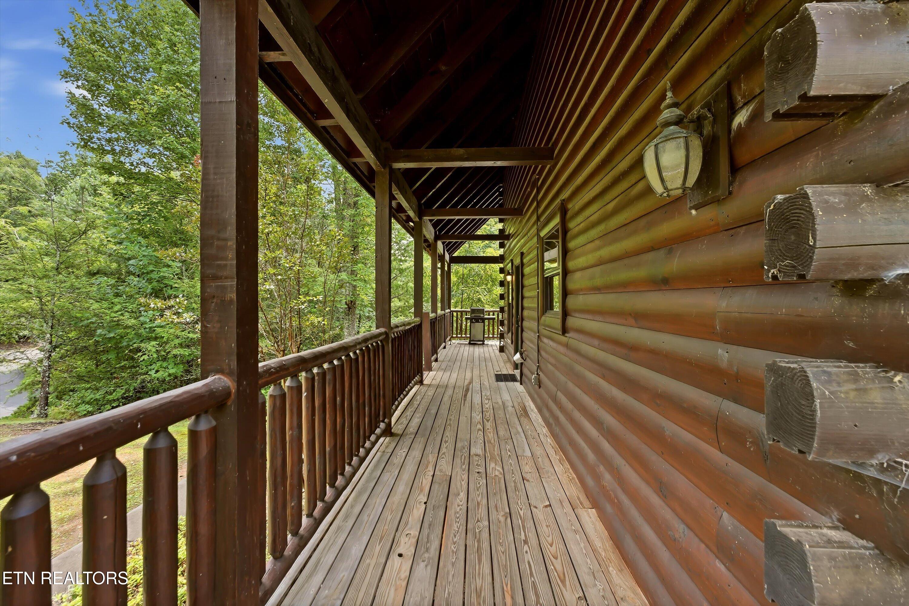 1742 Elk Springs Way Gatlinburg TN 37738