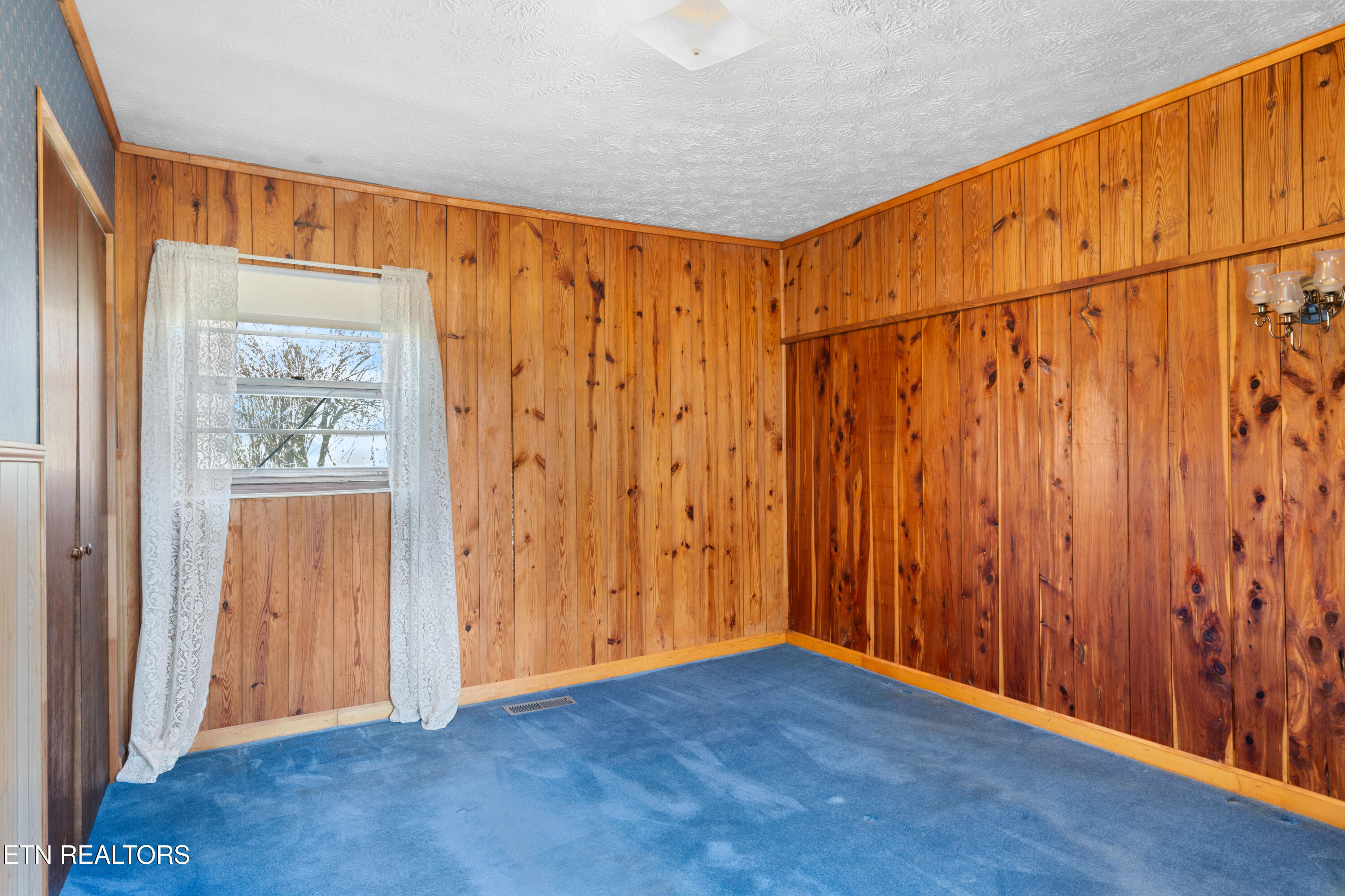 6314 Maloneyville Road Corryton TN 37721