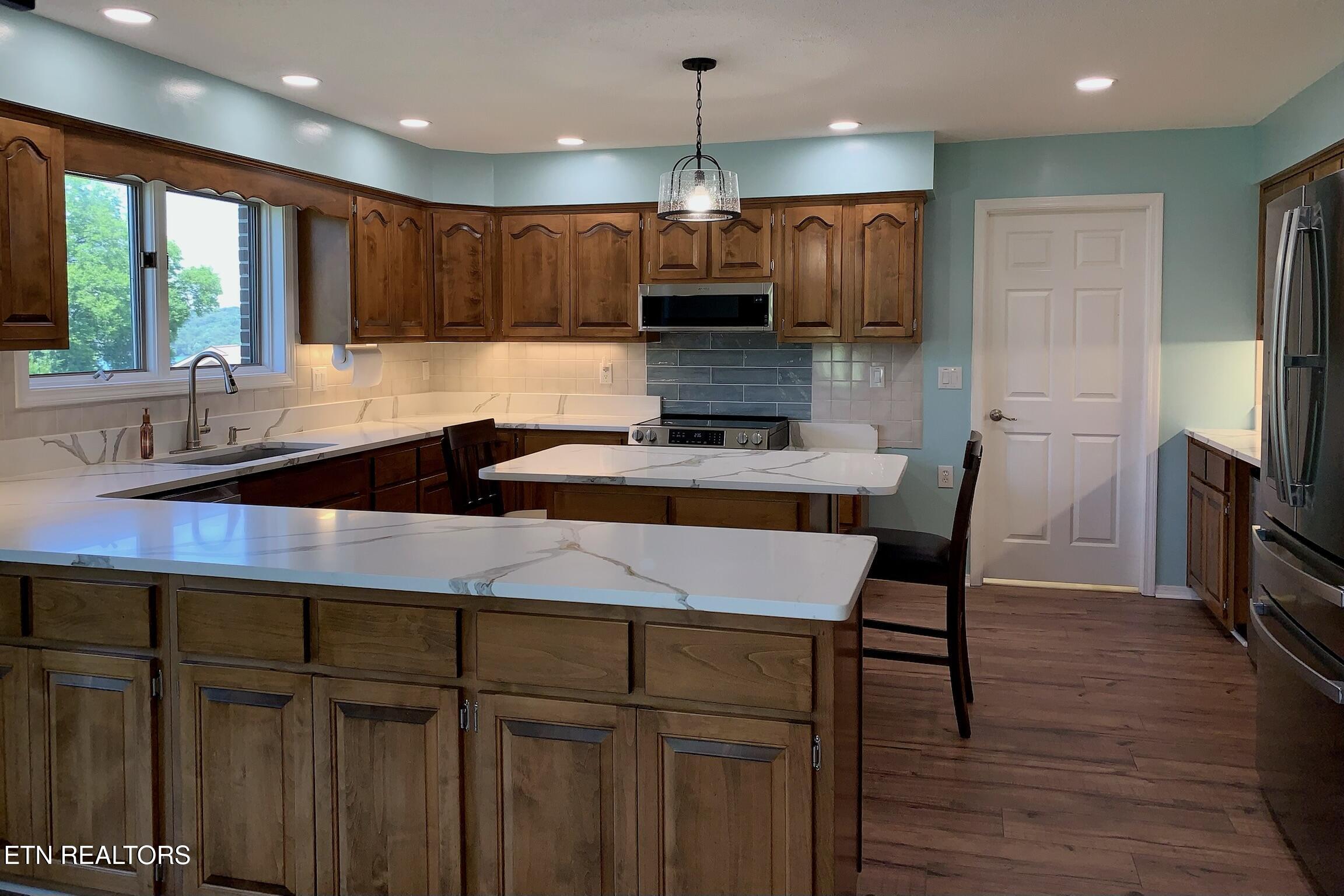 212 Tooweka Lane Loudon TN 37774