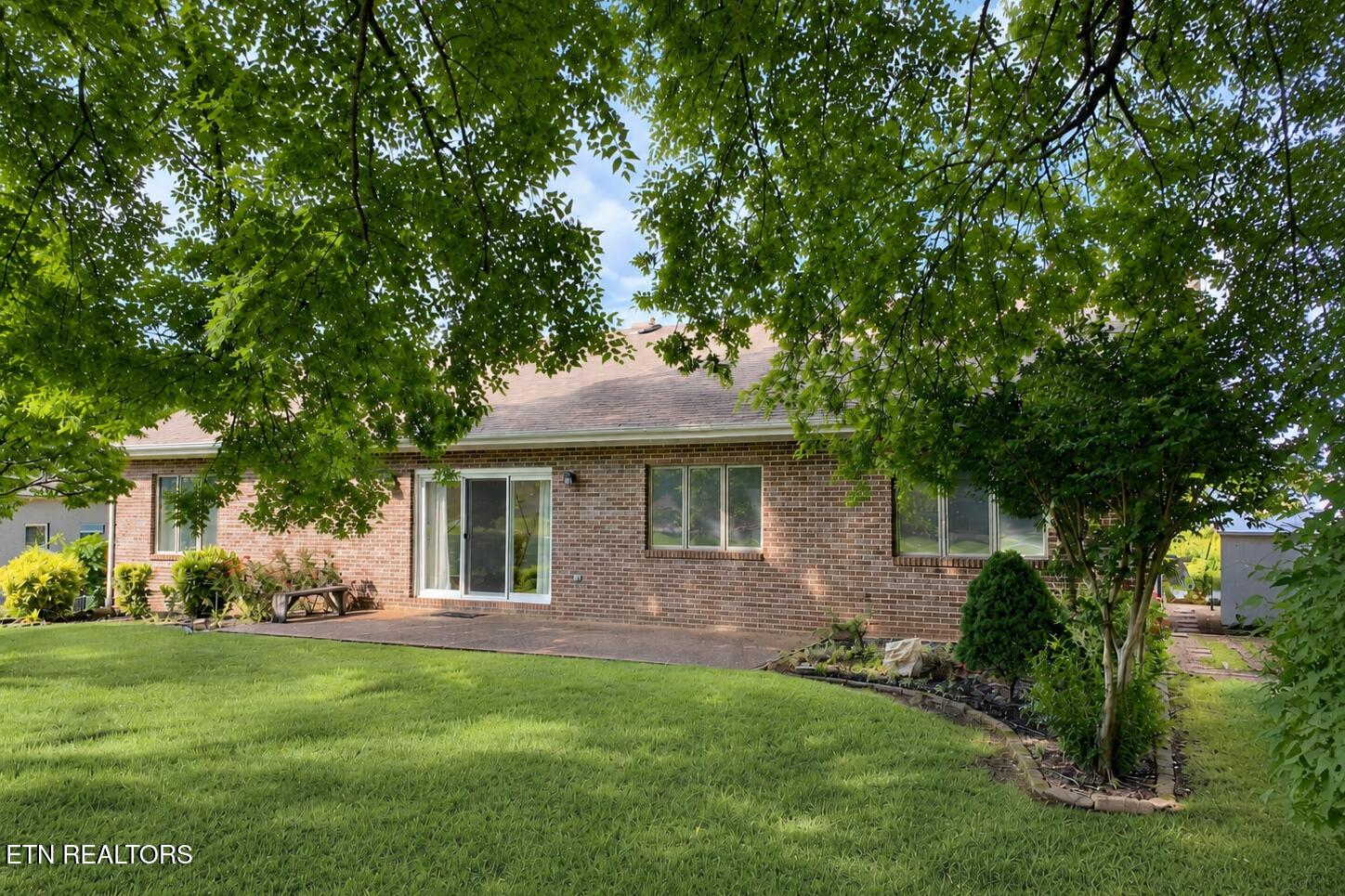 212 Tooweka Lane Loudon TN 37774