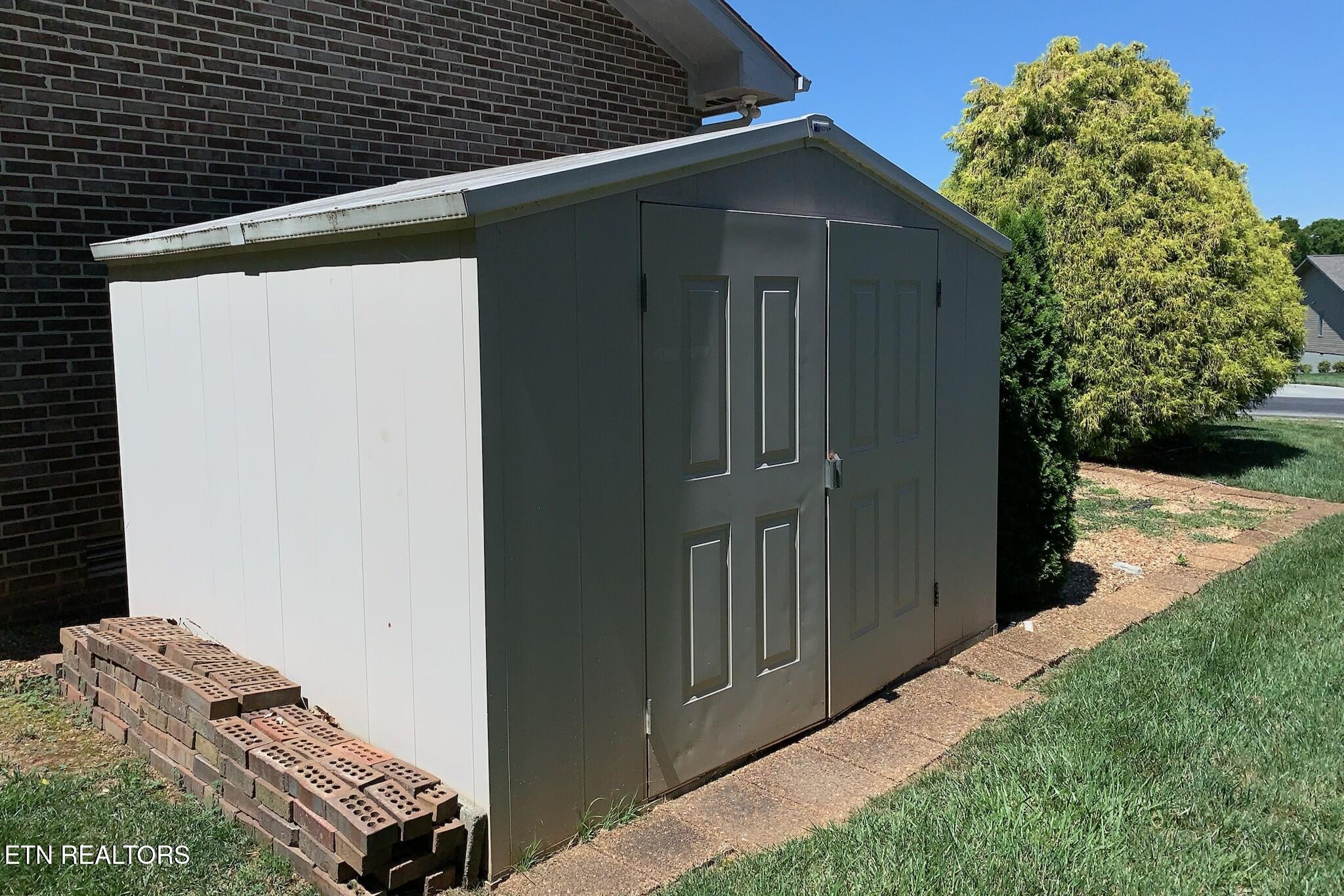 212 Tooweka Lane Loudon TN 37774