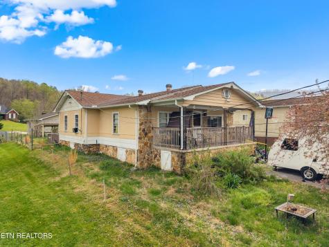 555 Poplar Avenue Jellico TN 37762