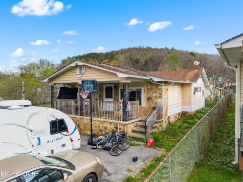 555 Poplar Avenue Jellico TN 37762