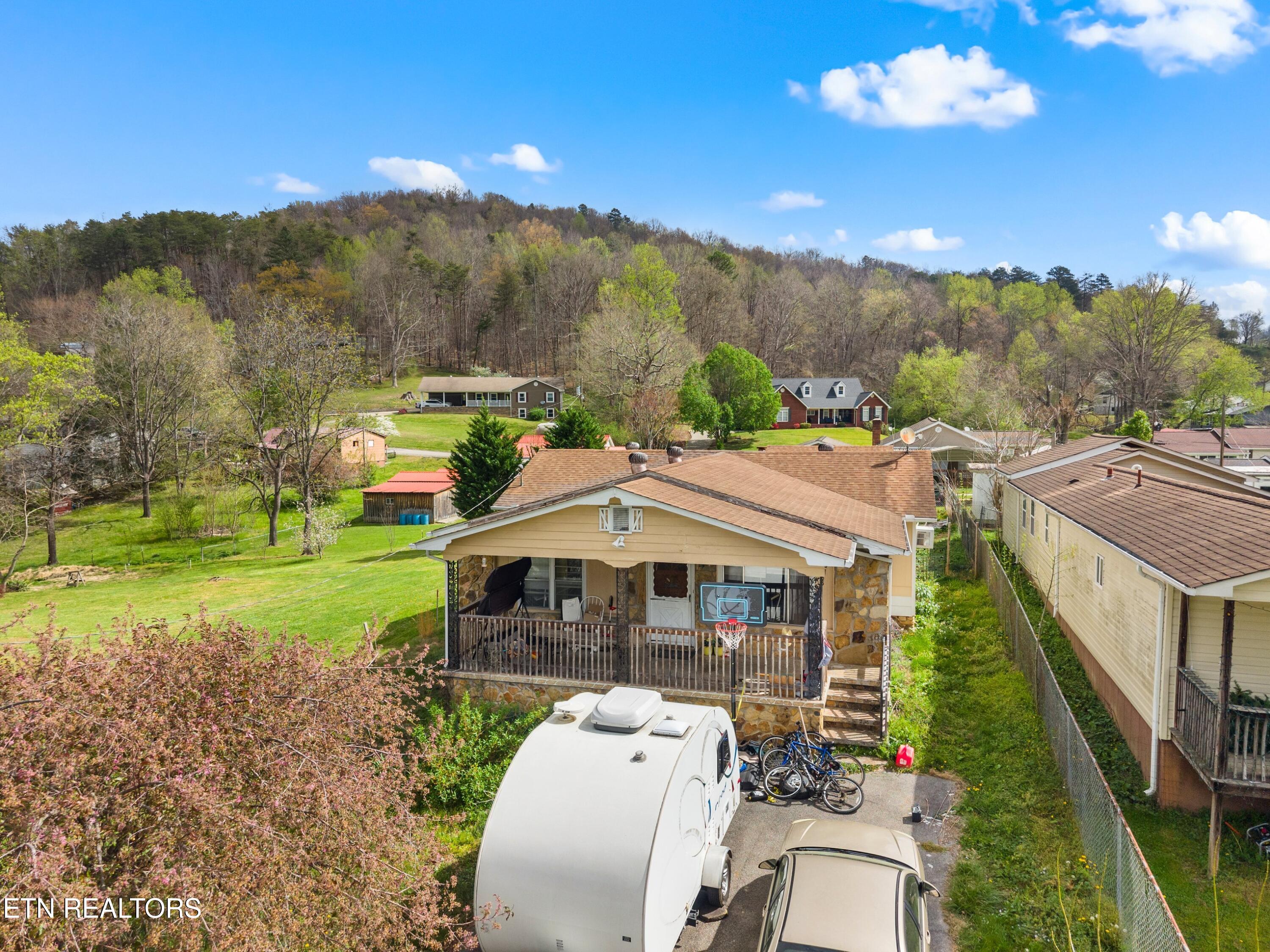 555 Poplar Avenue Jellico TN 37762