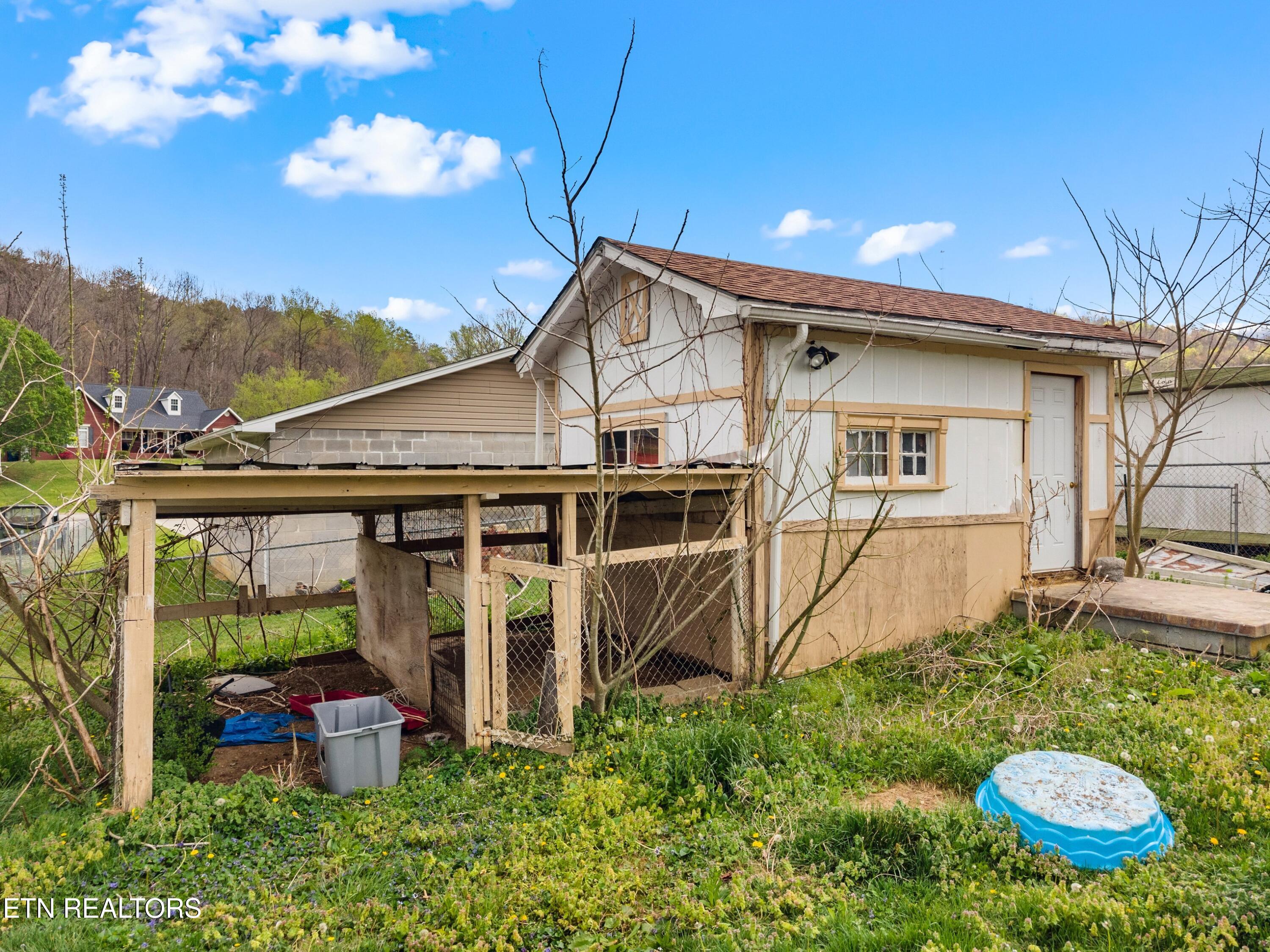 555 Poplar Avenue Jellico TN 37762