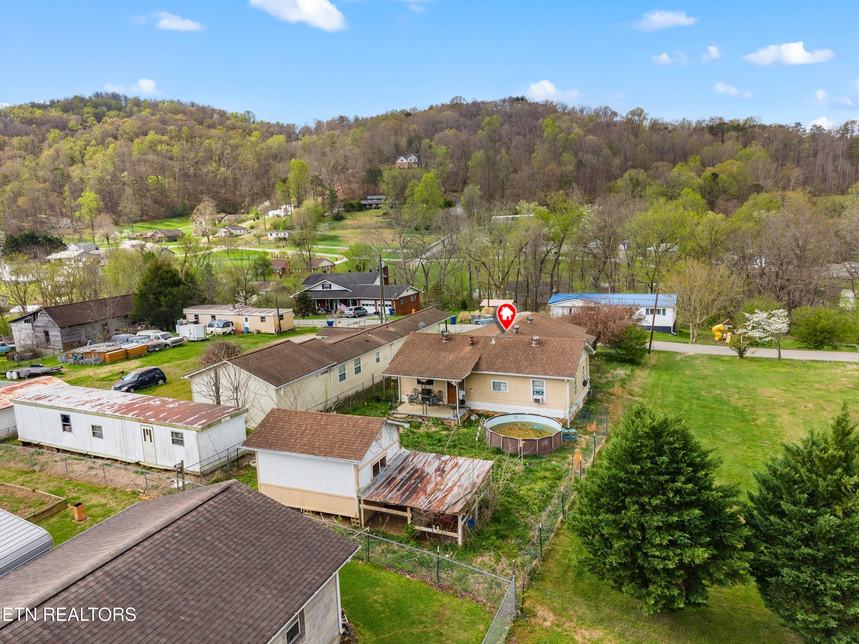 555 Poplar Avenue Jellico TN 37762