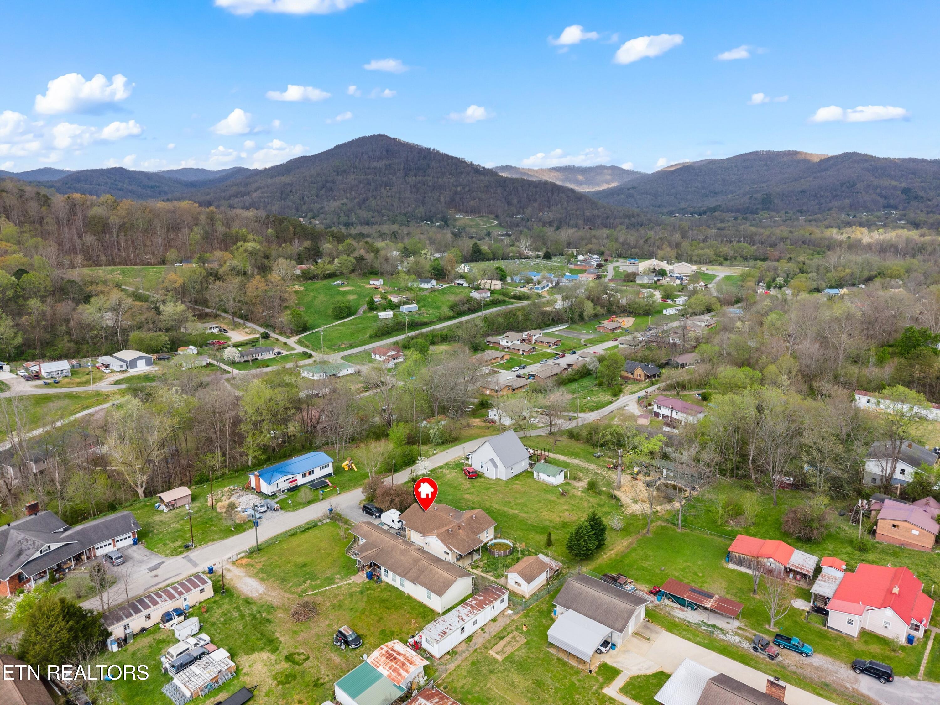 555 Poplar Avenue Jellico TN 37762