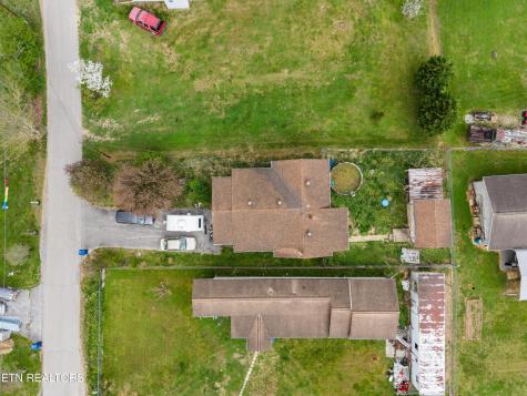 555 Poplar Avenue Jellico TN 37762