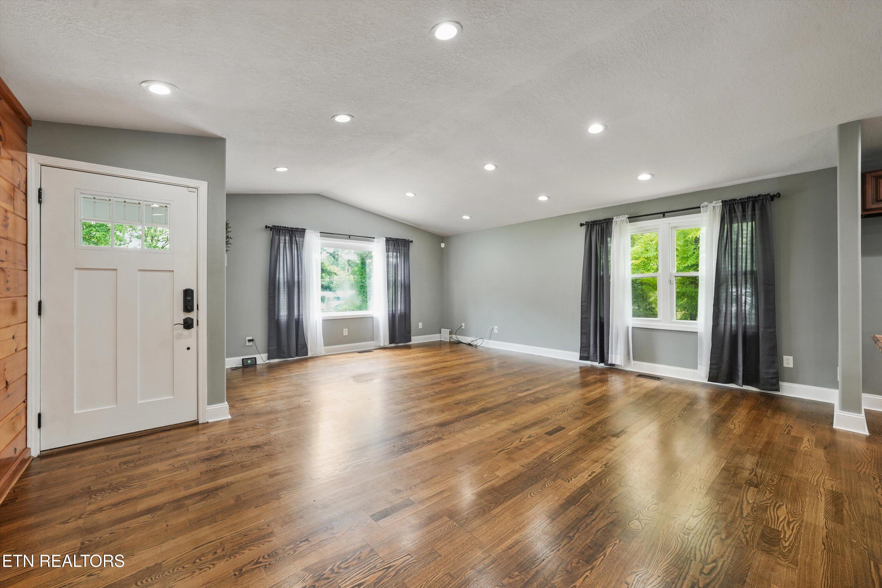 79 Reservoir Road Norris TN 37828