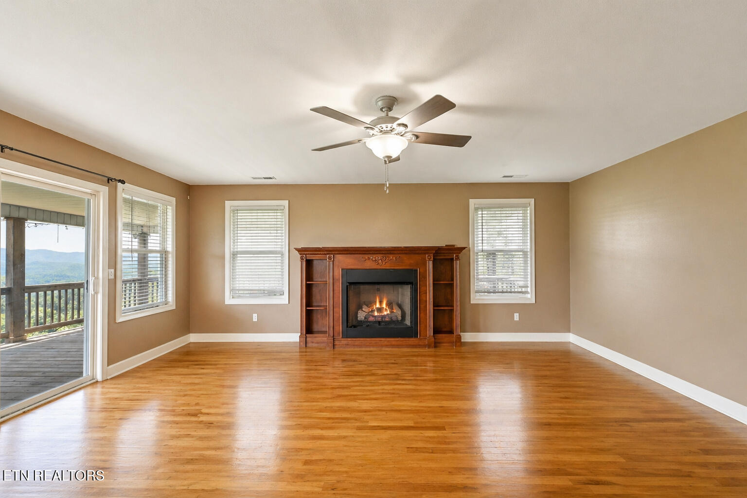 1981 Fox View Lane Sevierville TN 37876