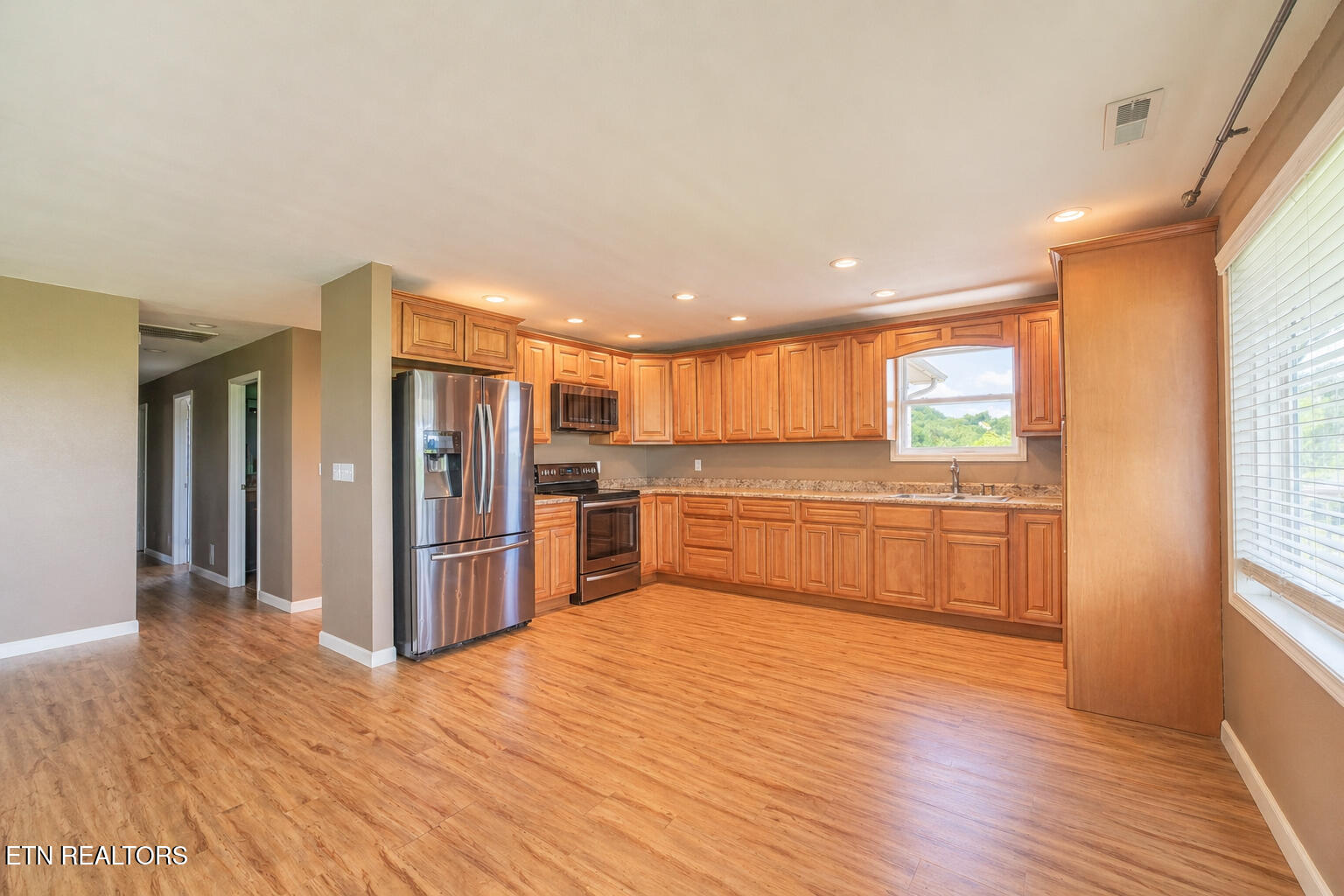 1981 Fox View Lane Sevierville TN 37876