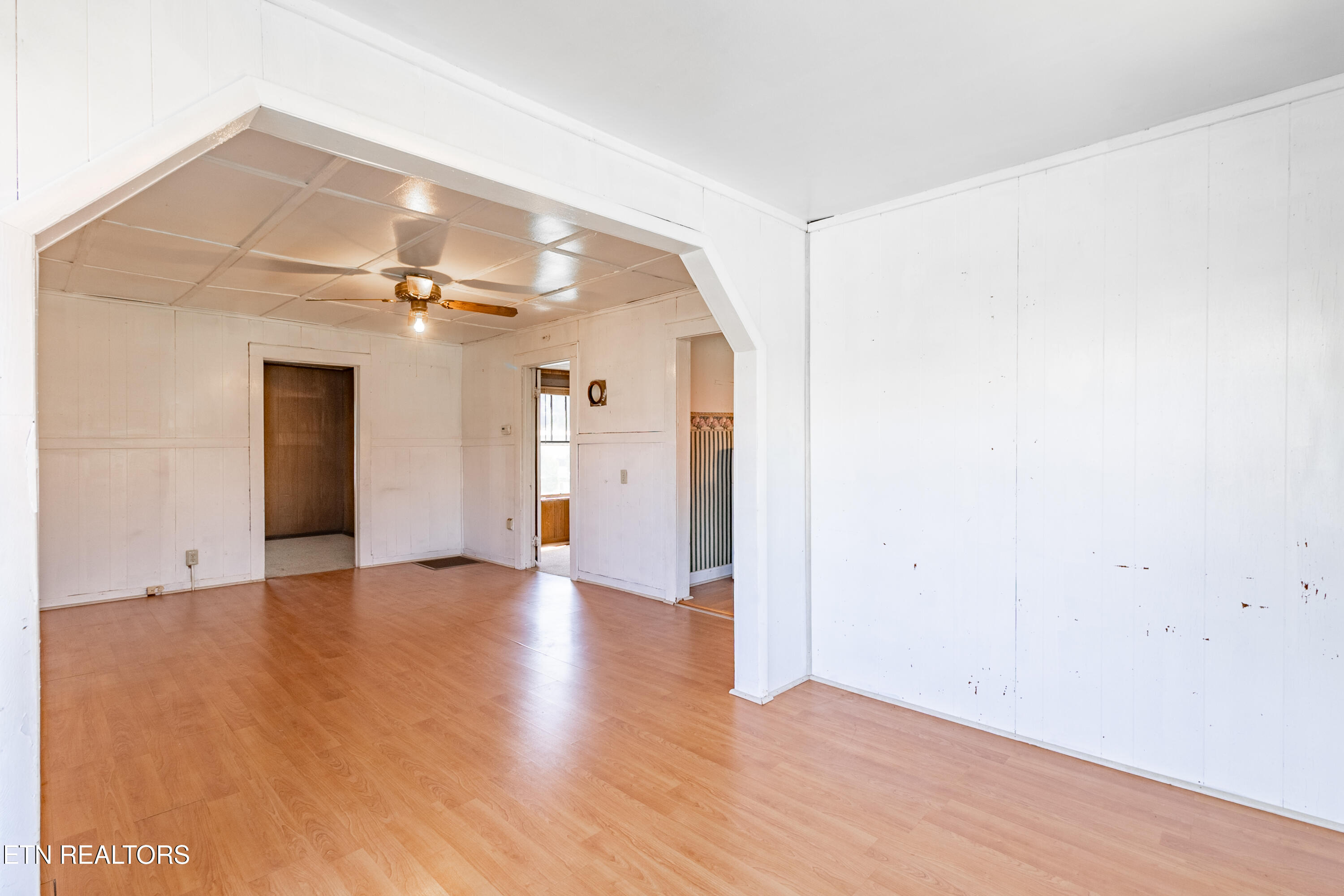 1812 Brook Avenue Maryville TN 37801