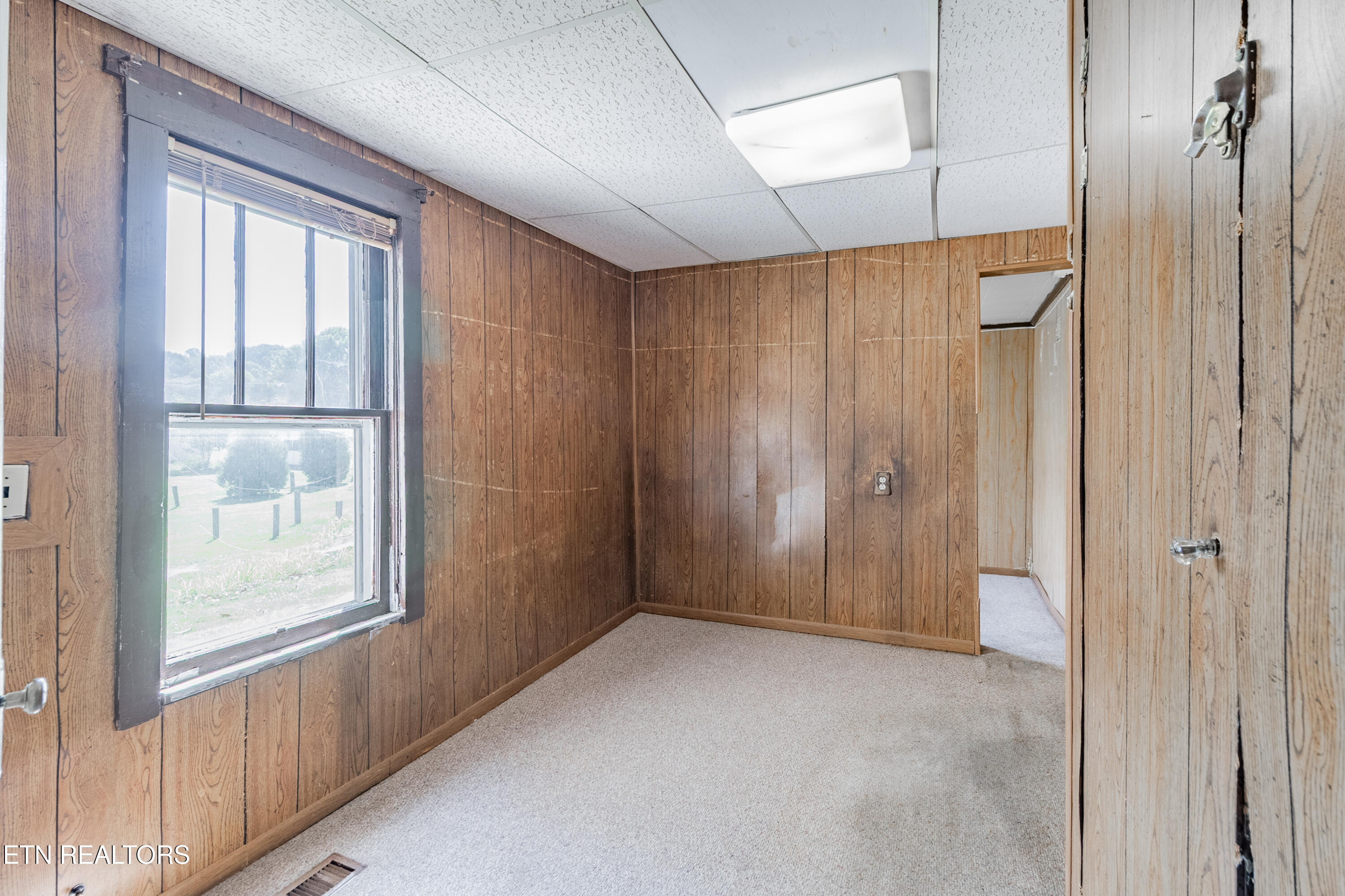 1812 Brook Avenue Maryville TN 37801
