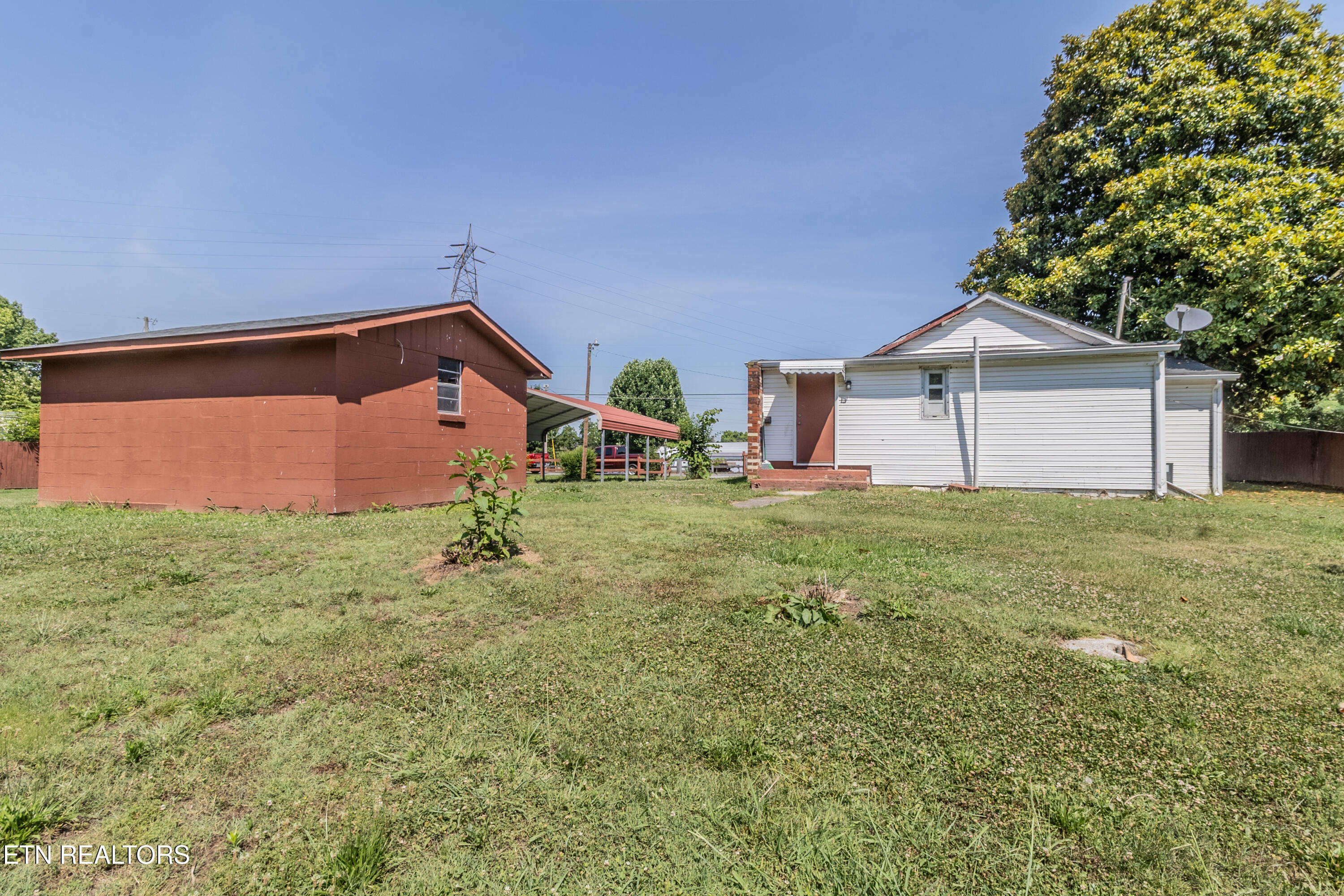 1812 Brook Avenue Maryville TN 37801