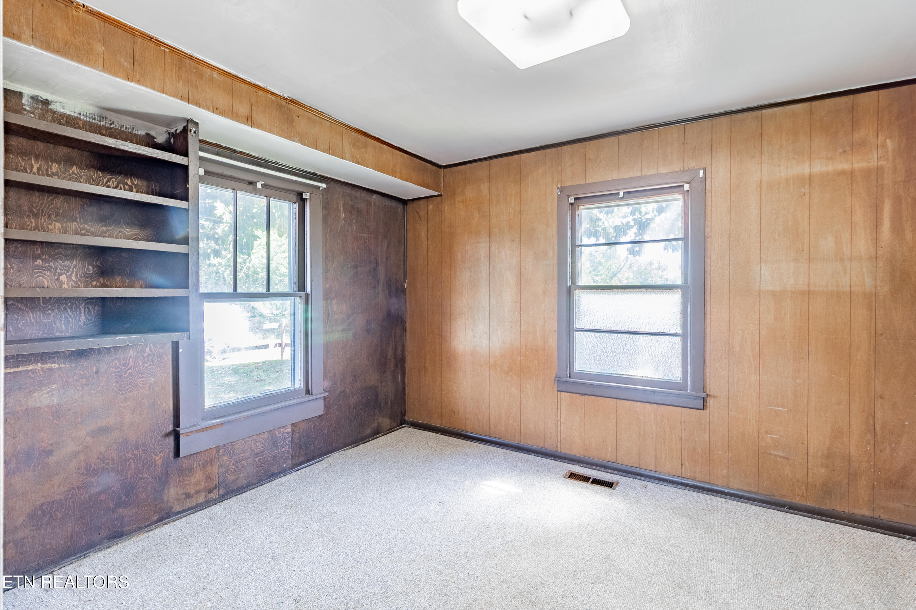1812 Brook Avenue Maryville TN 37801