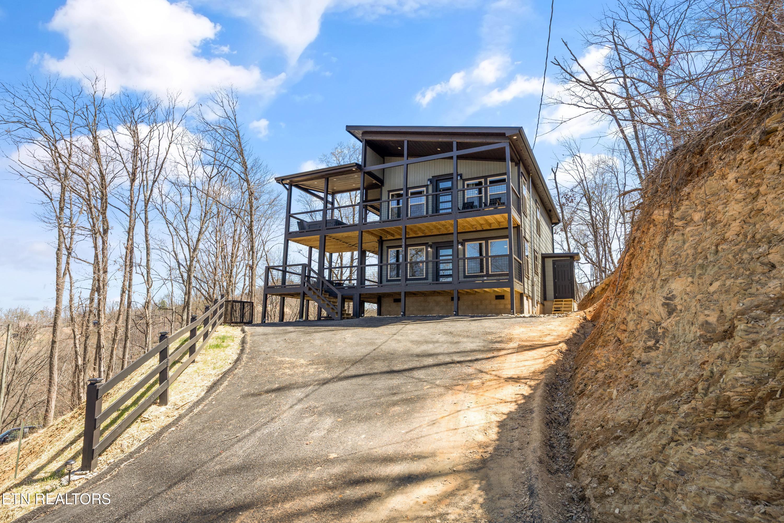 3244 Emerald Springs Loop Sevierville TN 37862