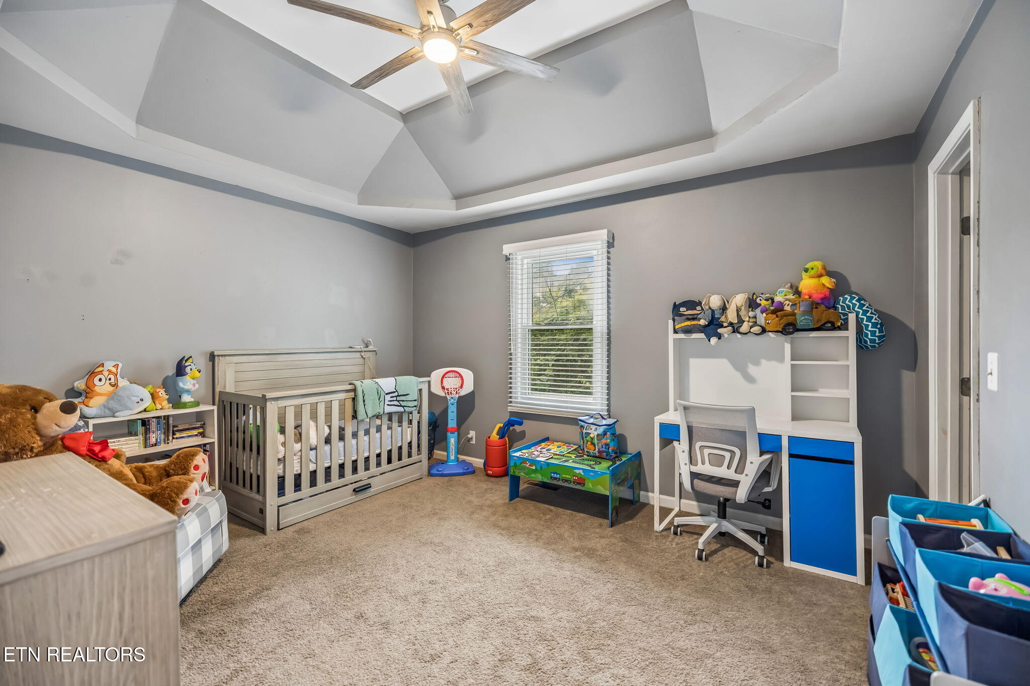 212 Oak Street Clinton TN 37716