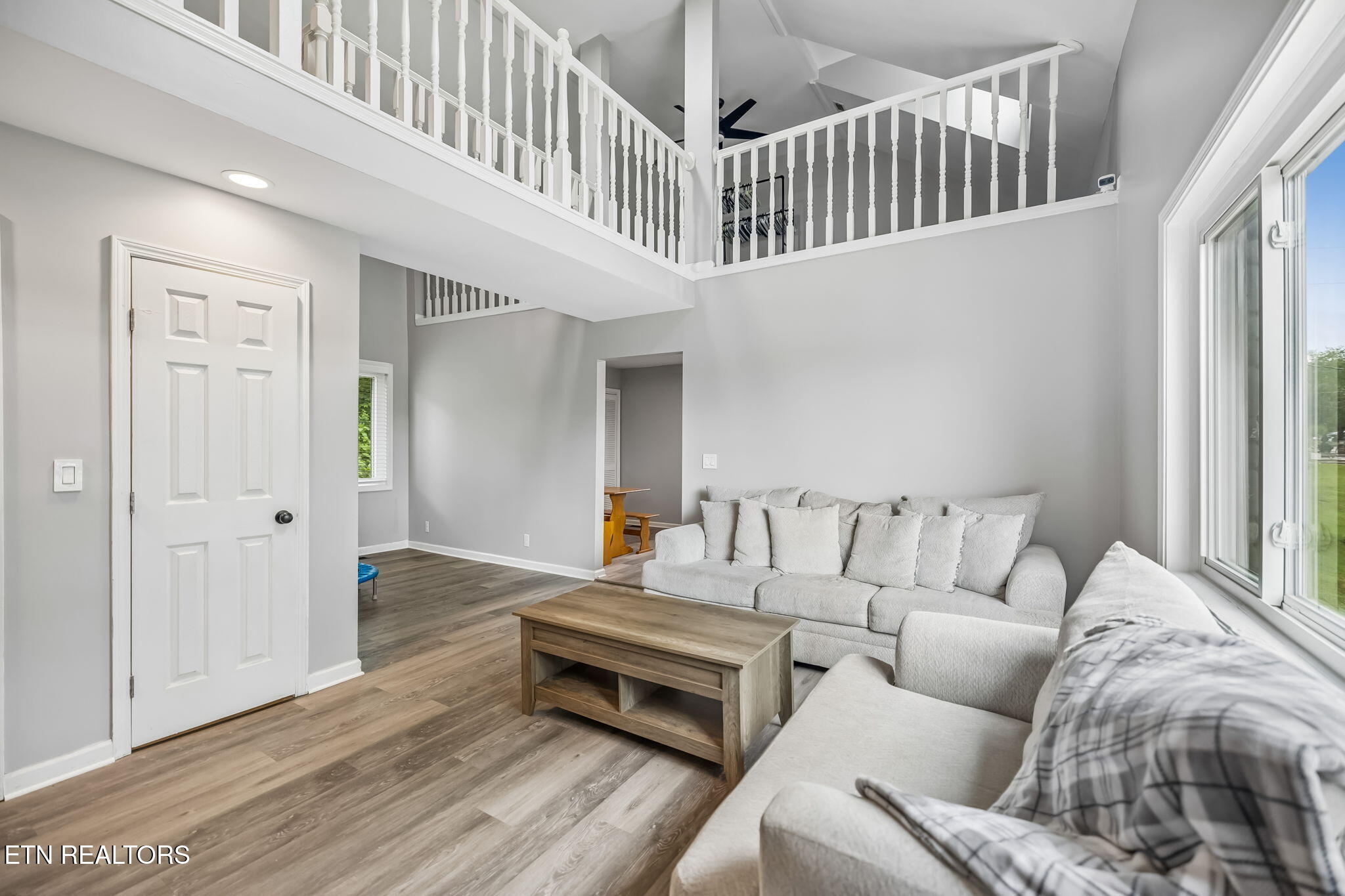 212 Oak Street Clinton TN 37716