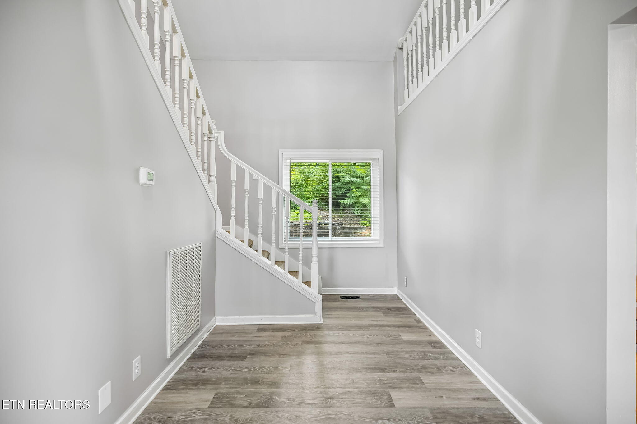 212 Oak Street Clinton TN 37716