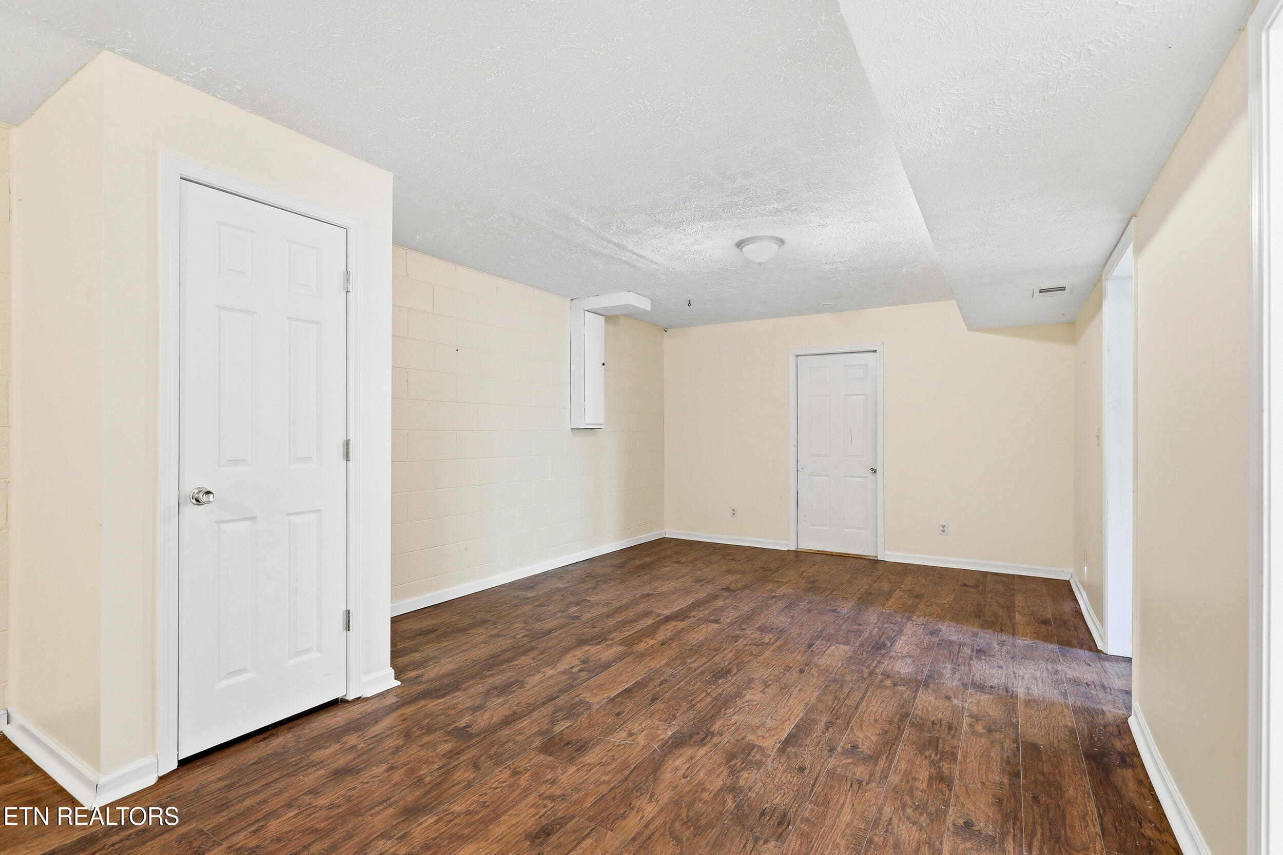 1690 River Bend Road Sevierville TN 37876