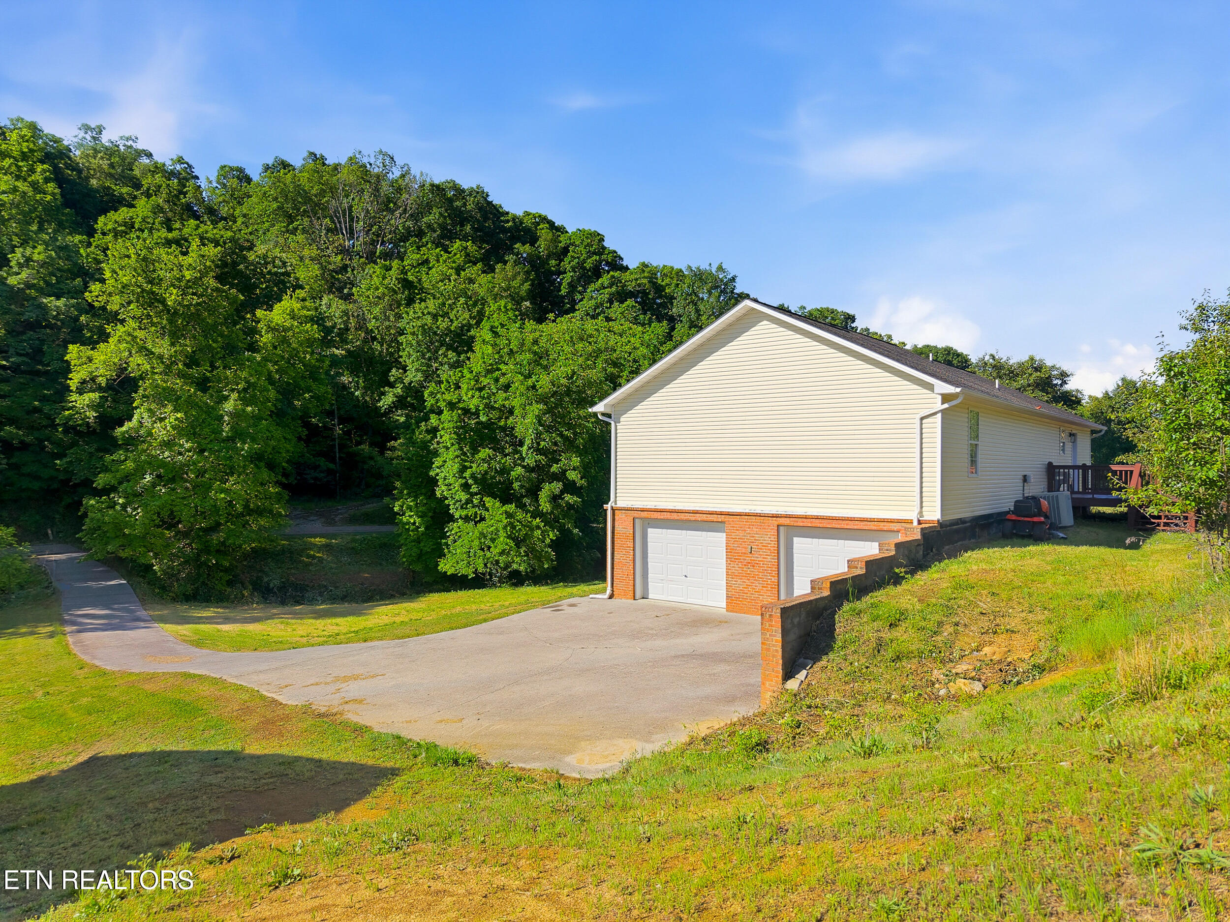 1690 River Bend Road Sevierville TN 37876