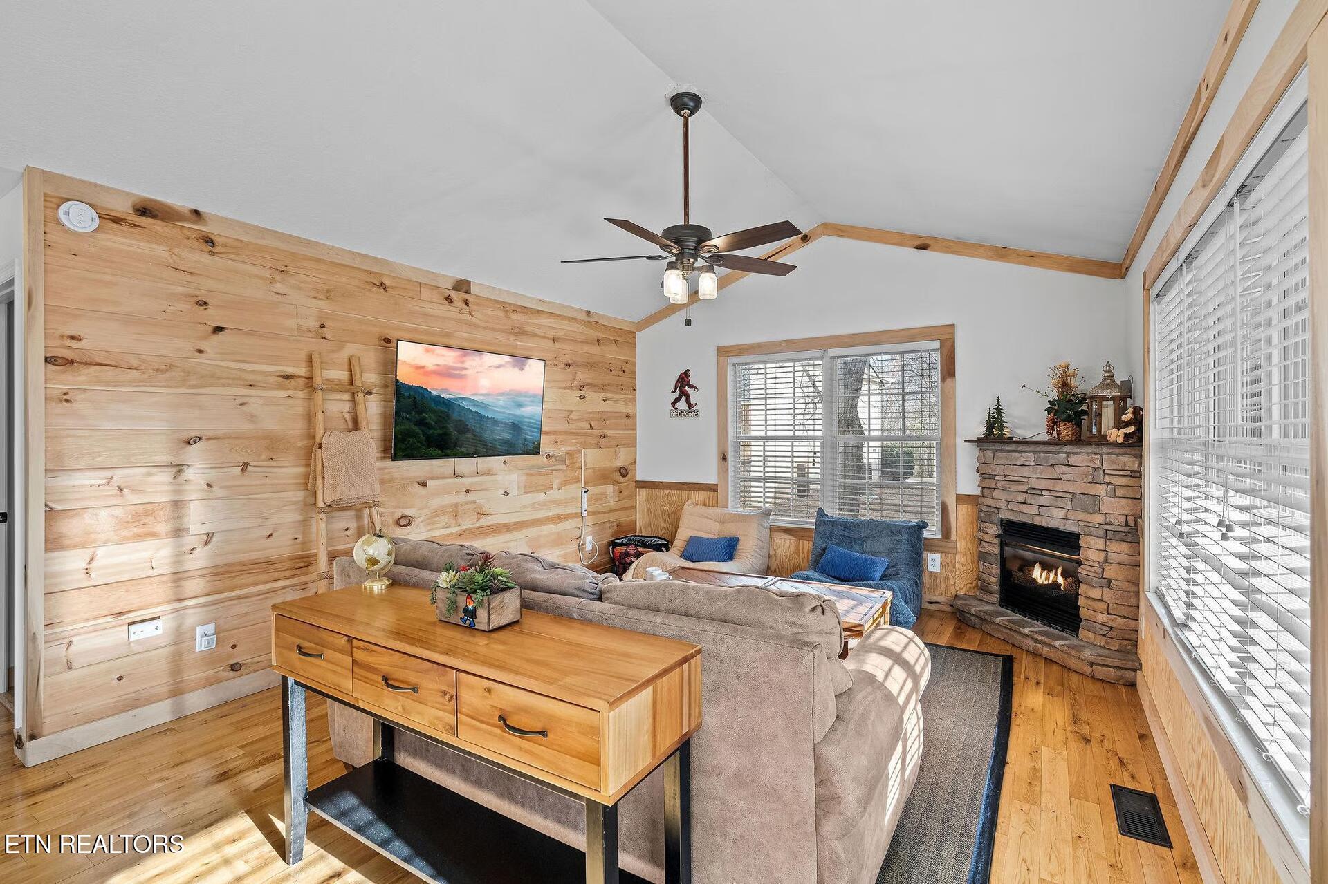 644 Lloyd Huskey Road Pigeon Forge TN 37863
