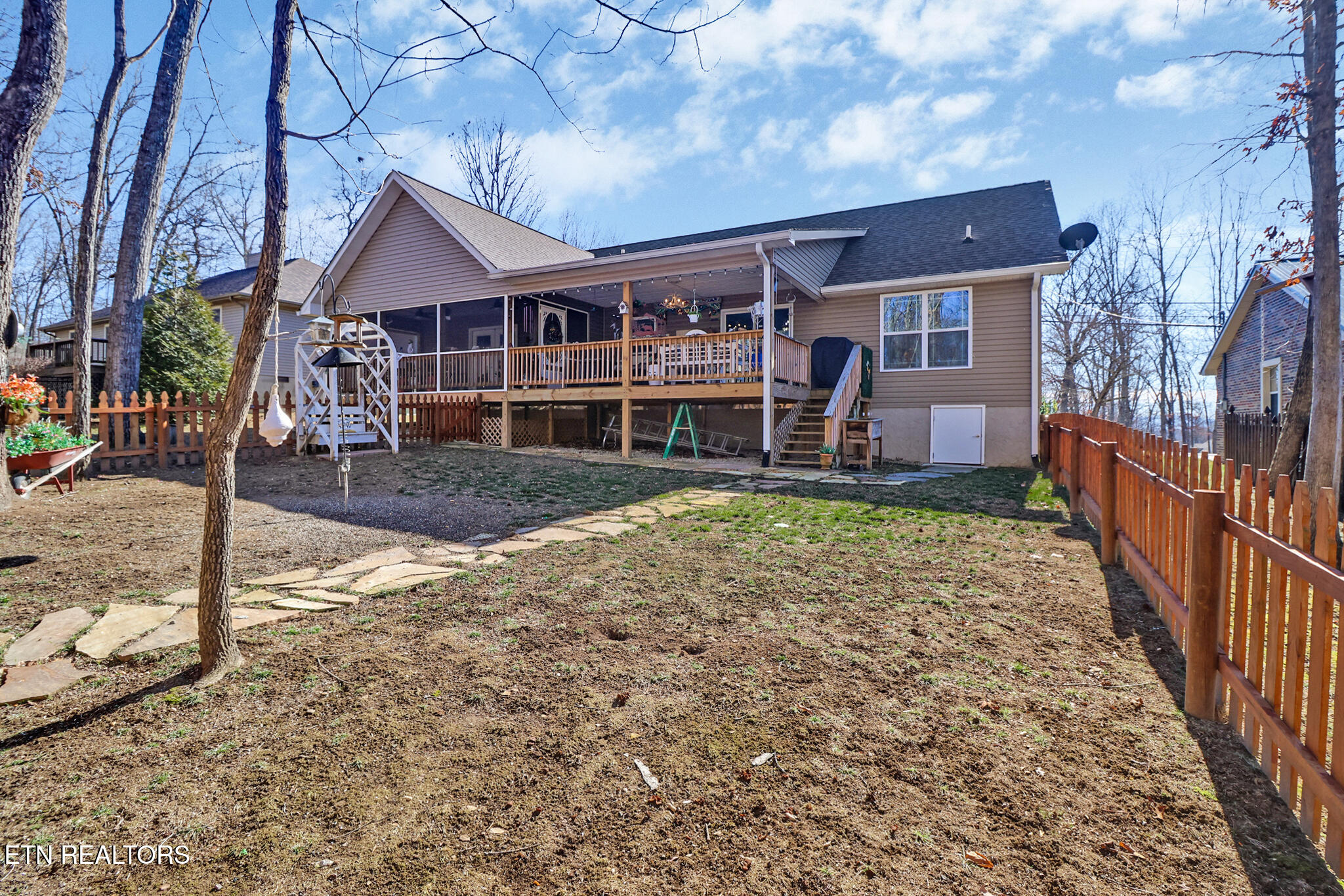311 Lakeview Drive Crossville TN 38558